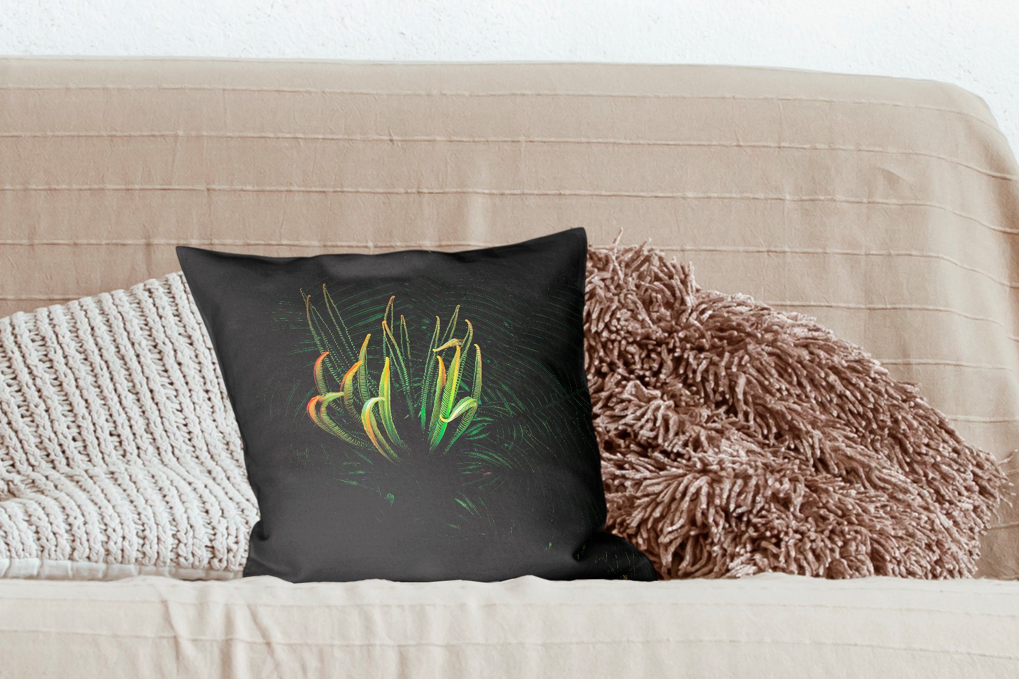 schwarzem Zierkissen Schlafzimmer, Cycad-Pflanze Eine blühende auf für Wohzimmer, Hintergrund, Füllung Dekokissen mit Deko, Sofakissen MuchoWow