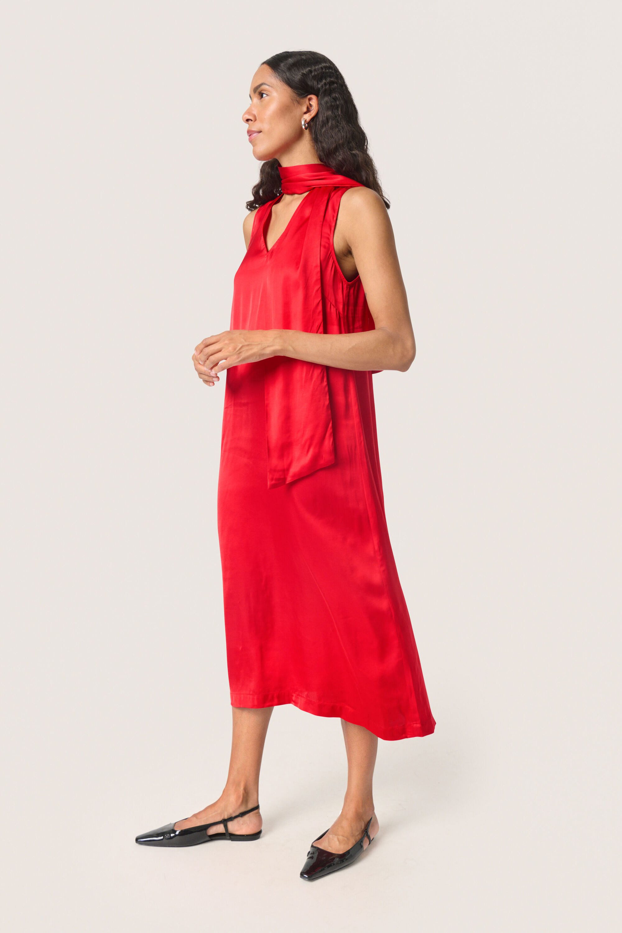 SOAKED IN LUXURY Blusenkleid Kleid SLAsja