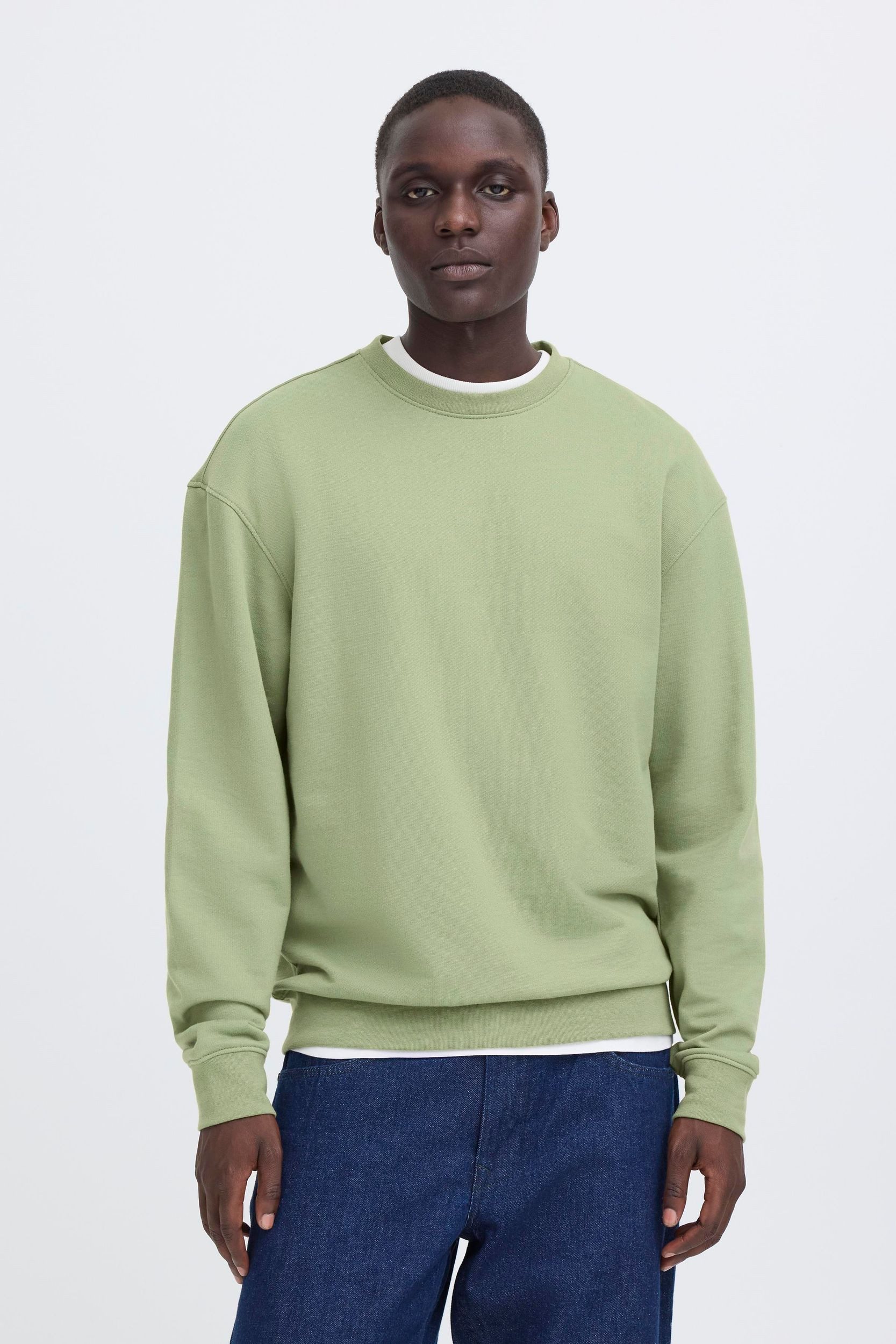 Blend Sweatshirt Bequemes Basic mit Rippenbündchen (1-tlg) BHBRODY CREW SWE günstig online kaufen