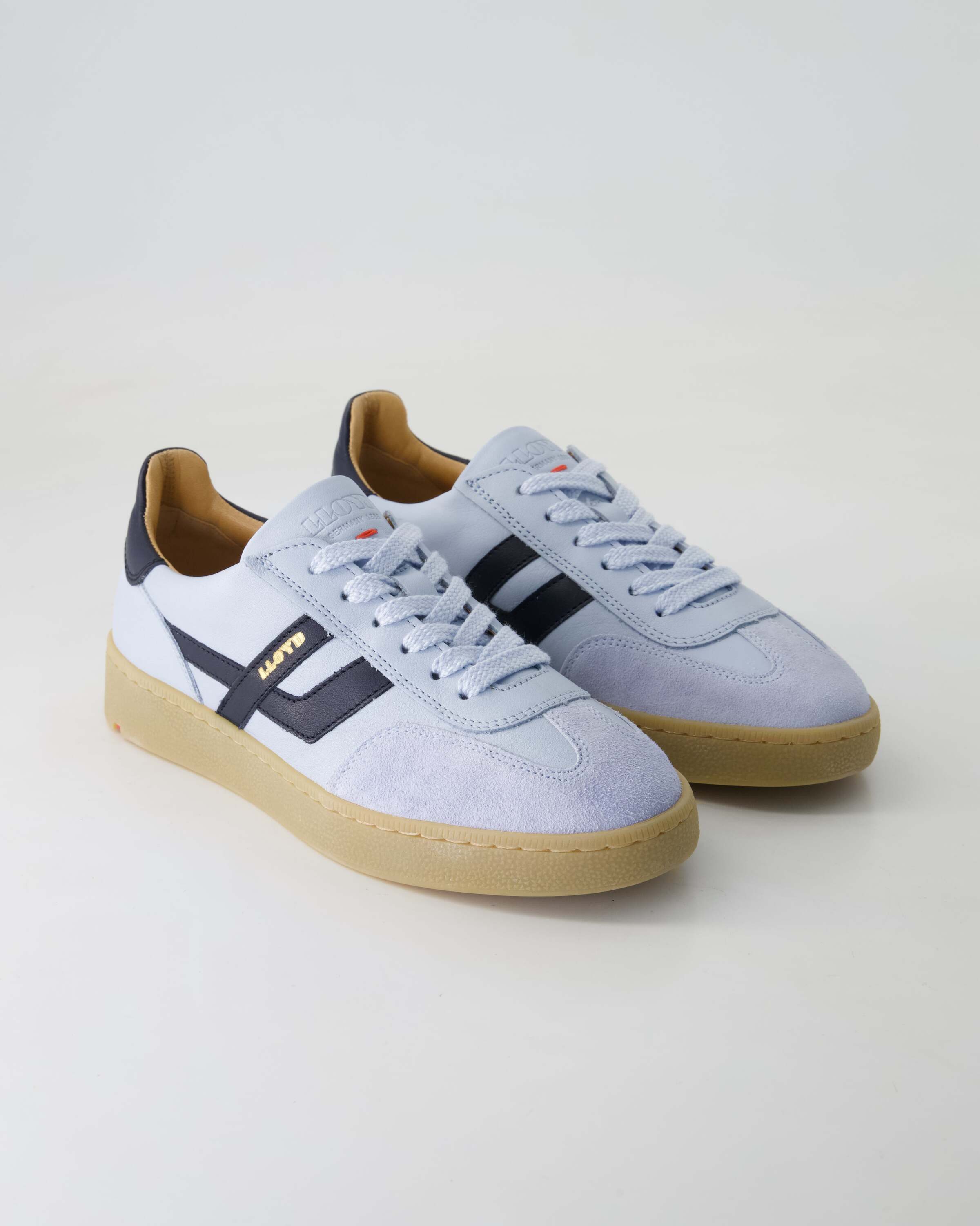 1577018 Sneaker