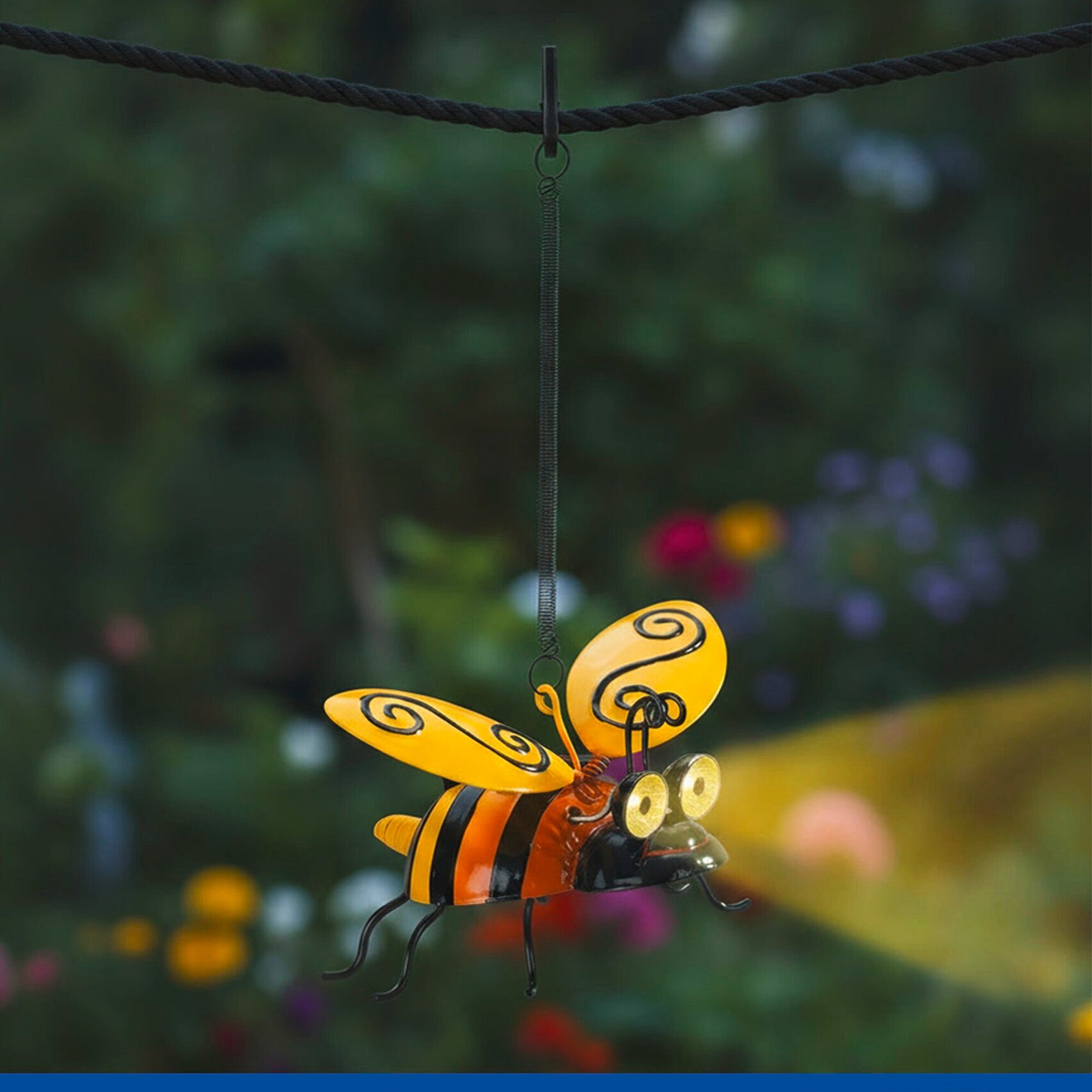 Maximex LED Gartenleuchte Modell Biene, Ein-/Ausschalter, LED fest integriert, Warmweiß, solarbetriebene Gartendekoration, leuchtet bis zu 8 Stunden