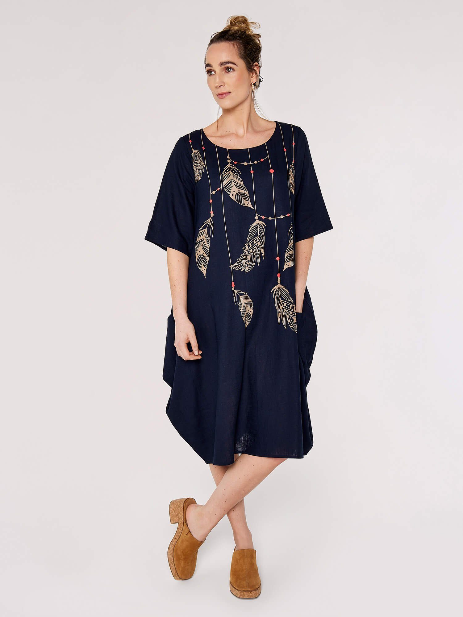 Apricot Druckkleid Feather Necklace Print Cocoon günstig online kaufen