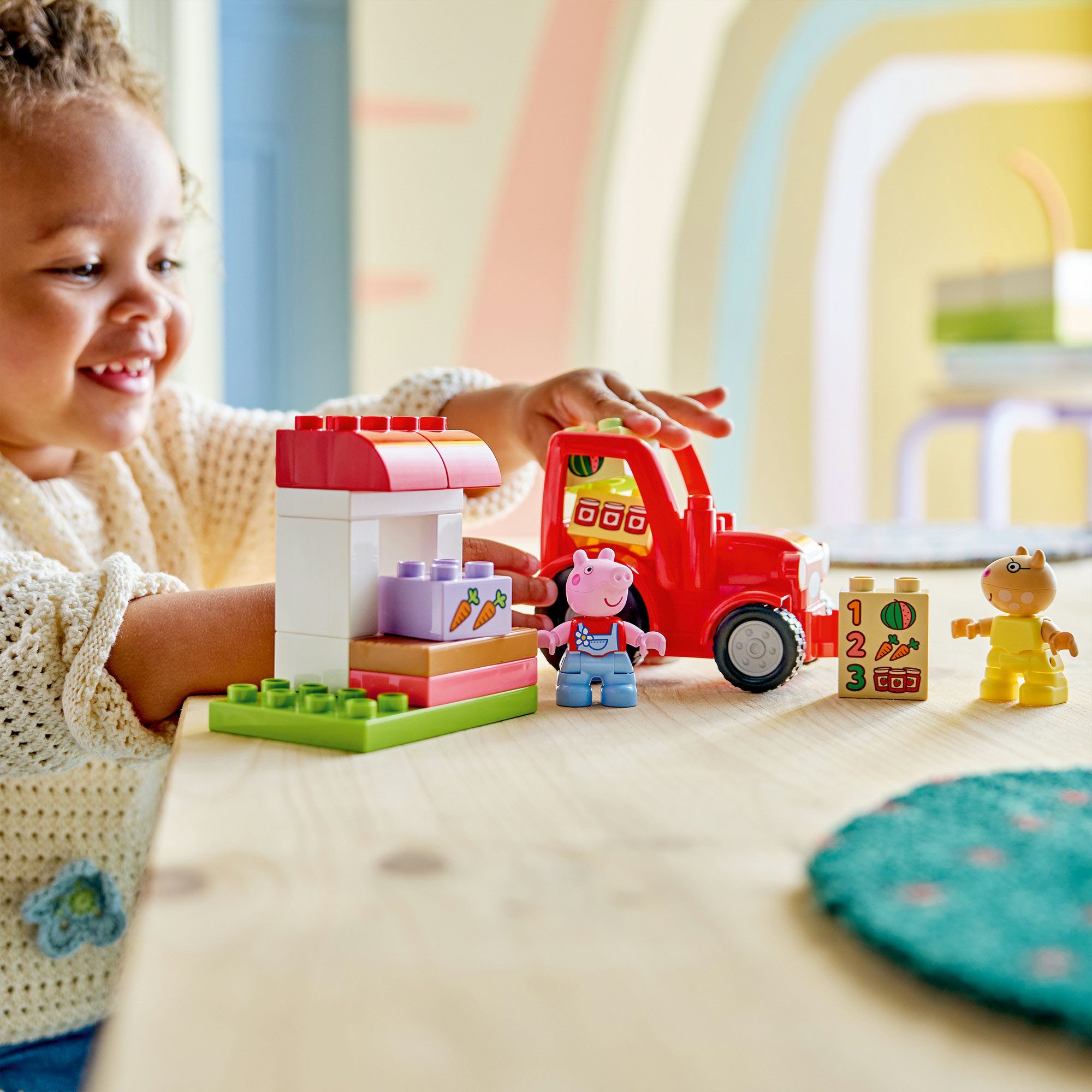 LEGO® Traktor und Marktstand (10468), LEGO DUPLO Peppa Pig Konstruktionsspielsteine, (18 St)