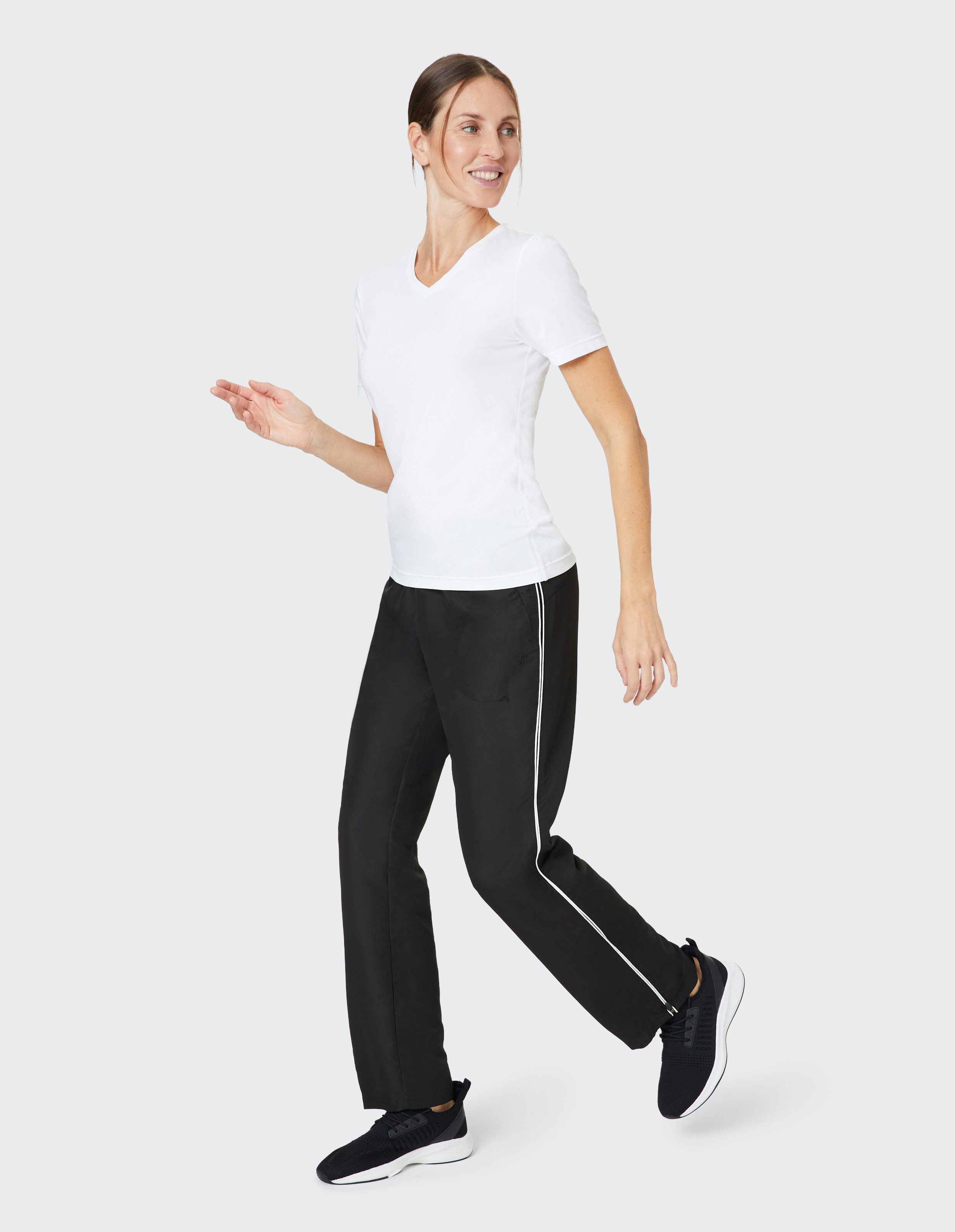 Joy Sportswear Sporthose WEBHOSE MERRIT mit sportlichem Seitenstreifen, als Überhose beim Warm-Up geeignet