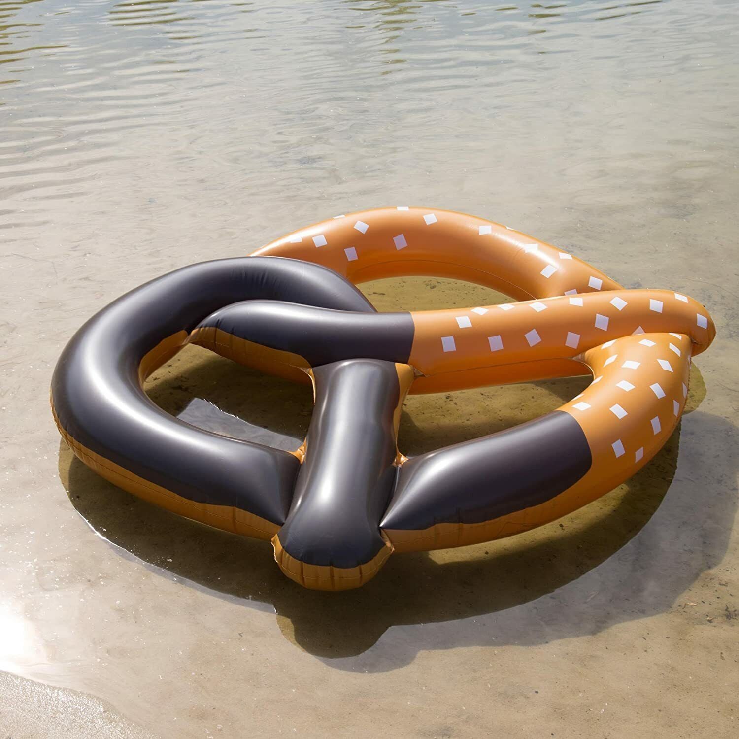 ULTRAKIDZ Schwimmtier XL Riesen BREZEL Bayrisch Inflatable Gummitier Aufblasbar Baden Pool, Oktoberfest Accessoir Brezen Deko