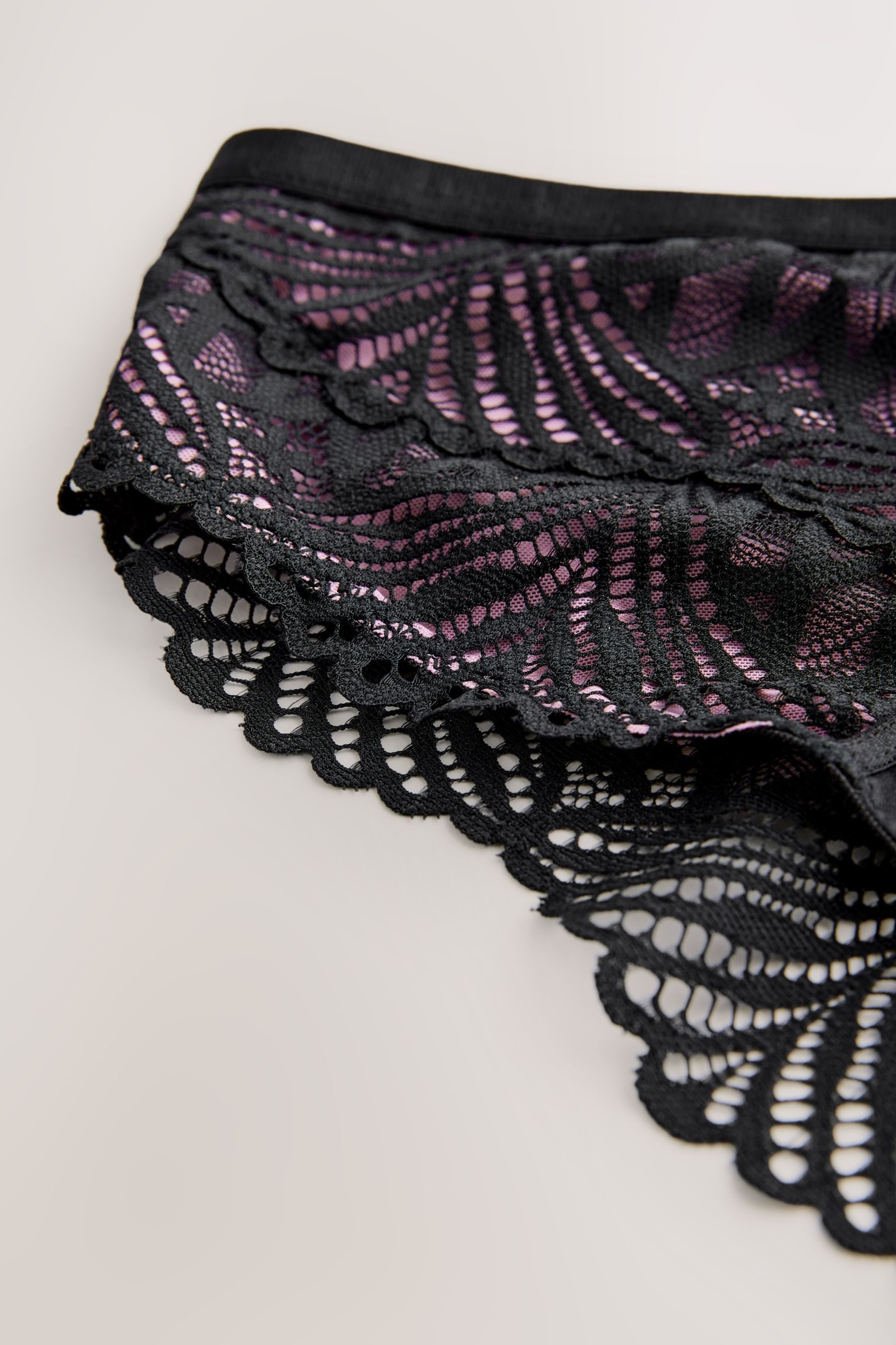 LIPSY Taillenslip Lipsy Spitzen-Tanga mit hohem Bund (1-St)