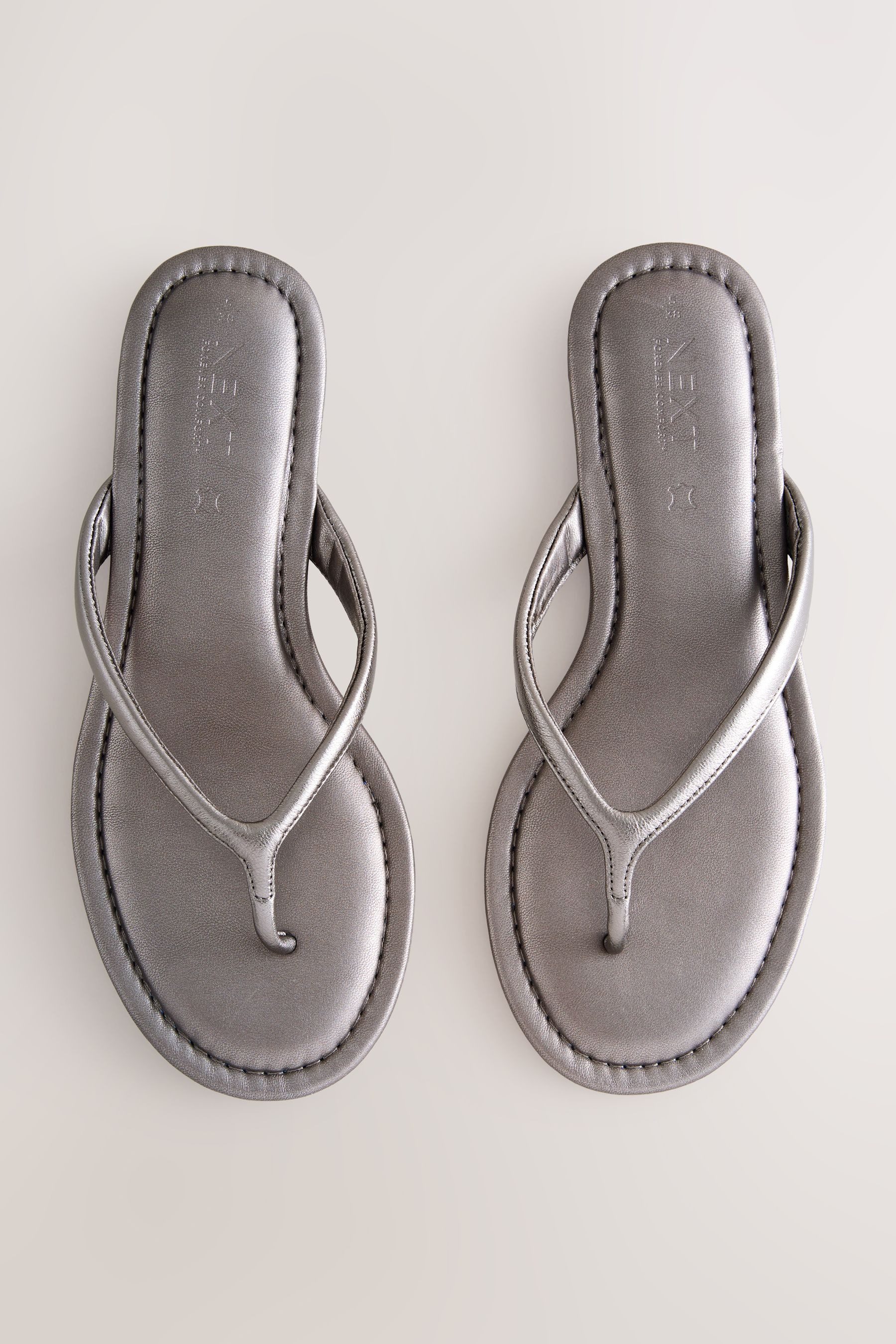 Next Forever Comfort® Zehentrenner aus Leder Sandale (1-tlg)
