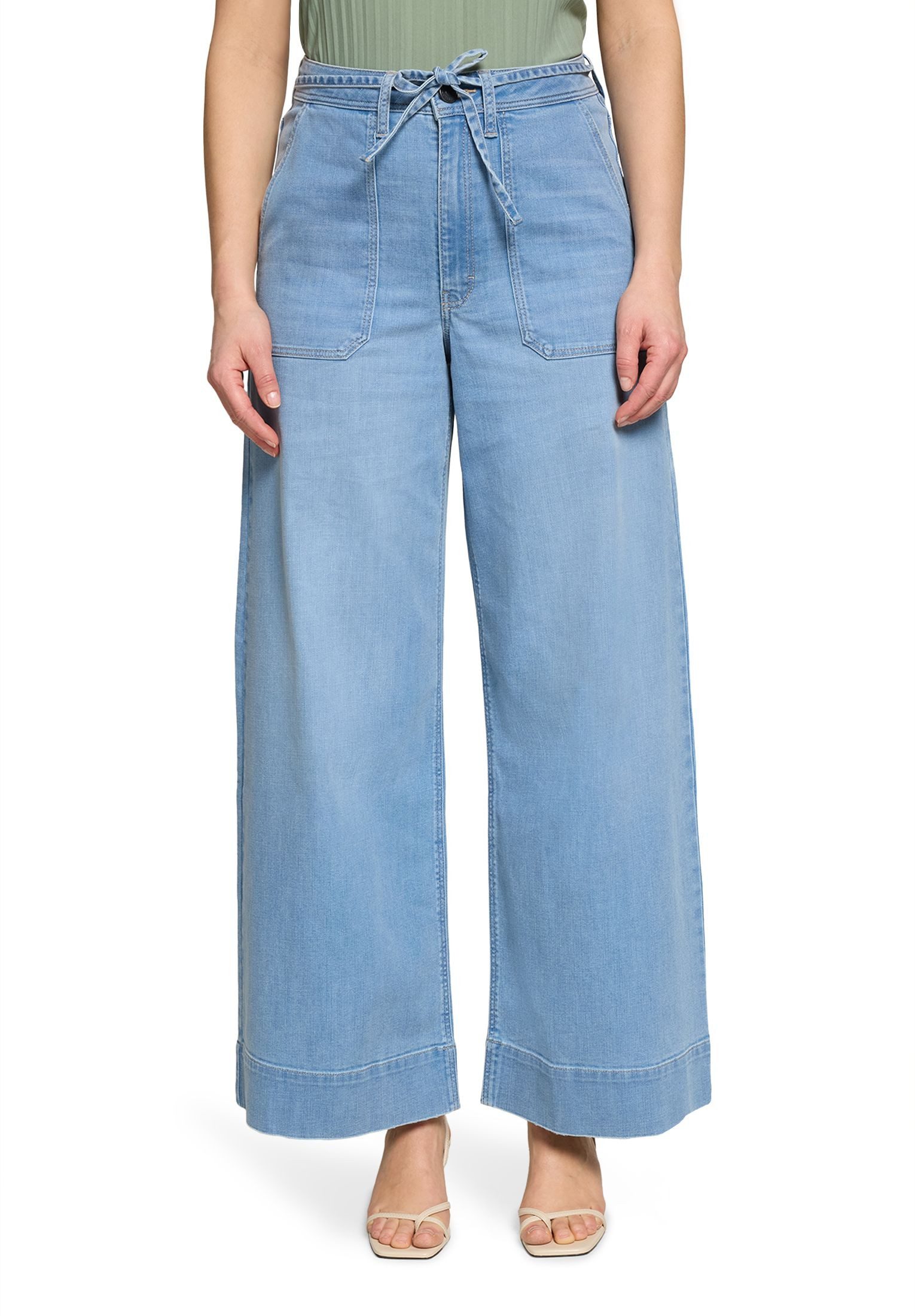 Chinos
