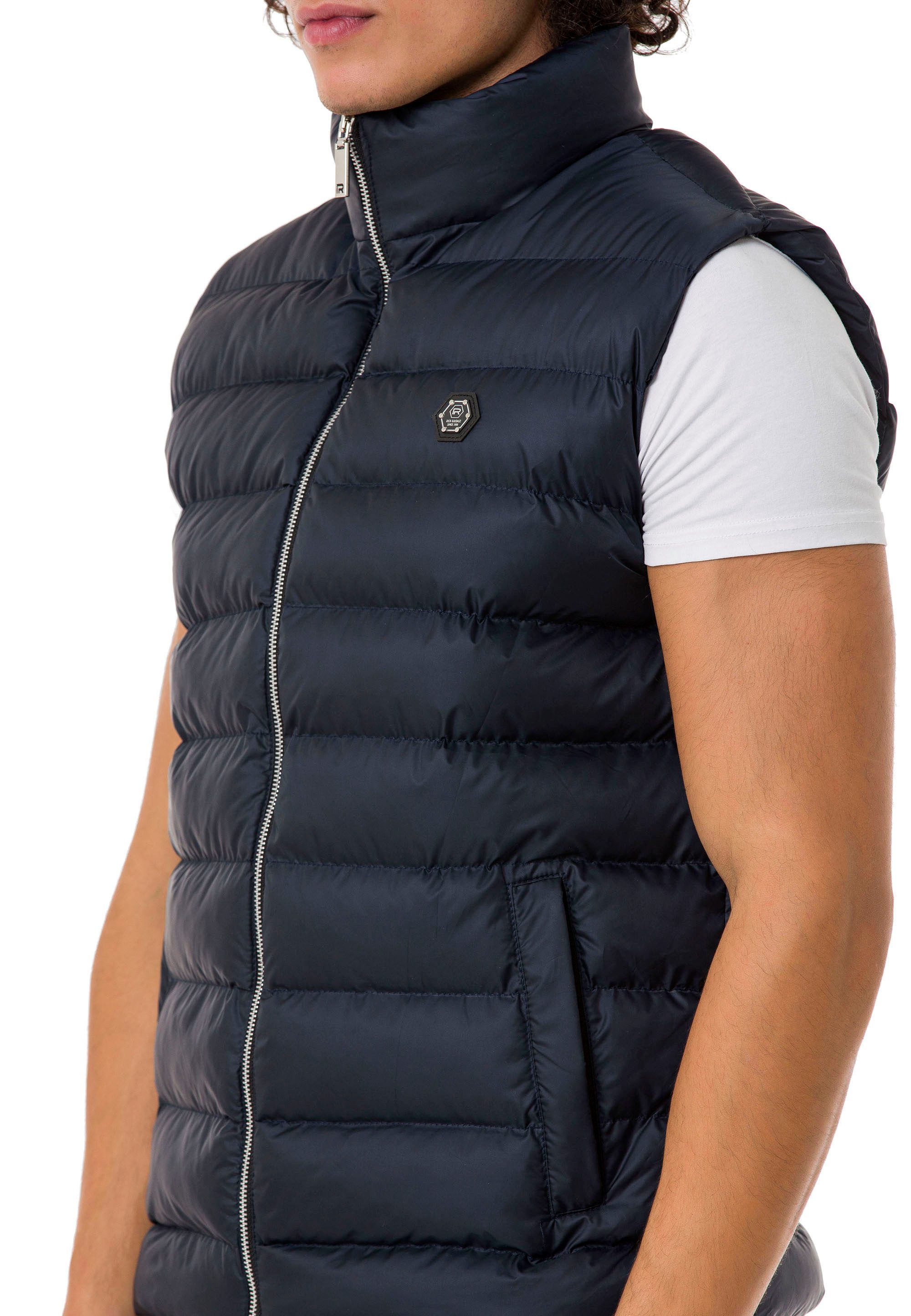 RedBridge Steppweste im Steppdesign mit wärmendem Innenfutter Markenschriftzug auf der Innenseite des Kragens