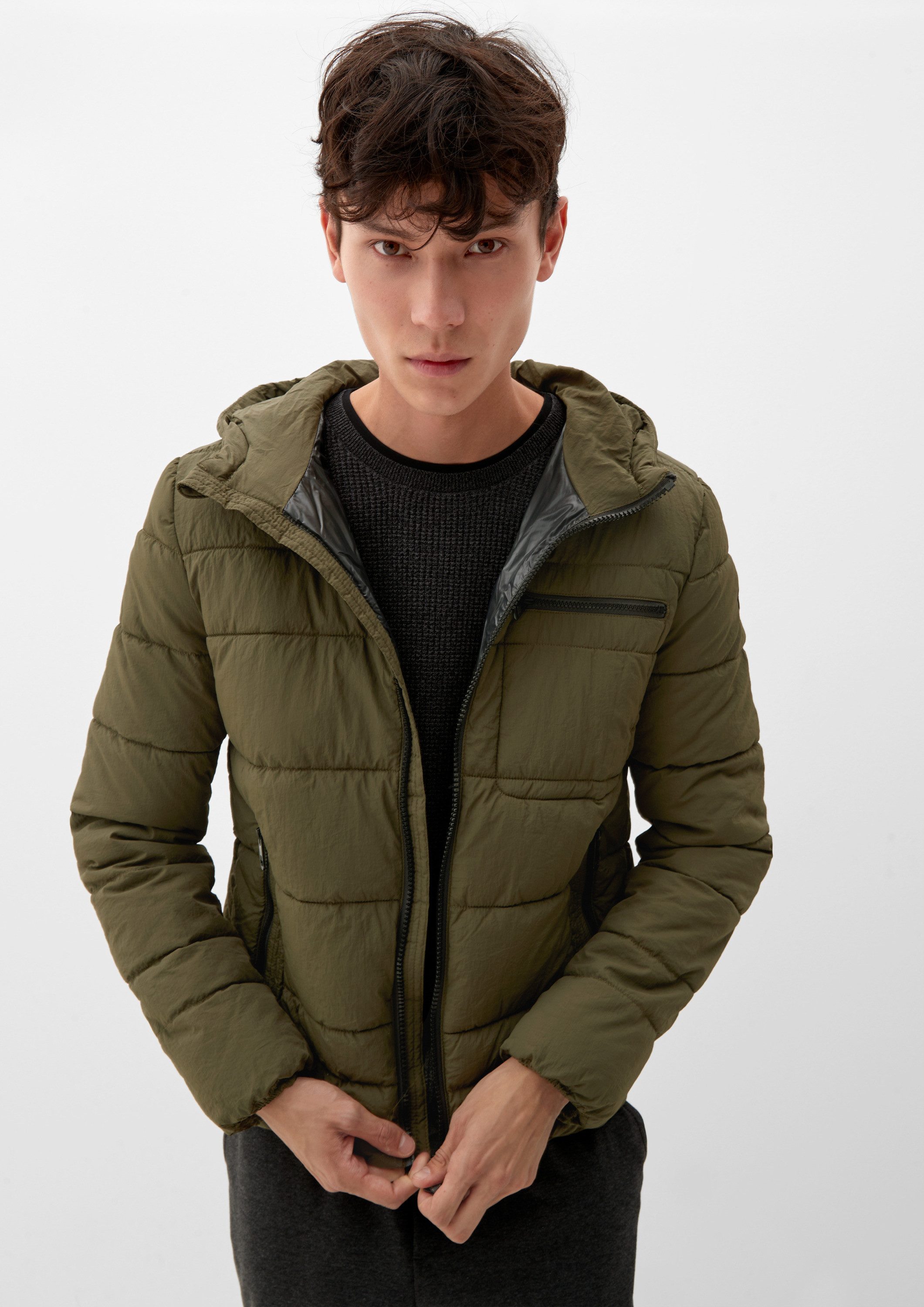 QS T-Shirt Outdoor-Jacke Steppjacke mit Kapuze (1-tlg)