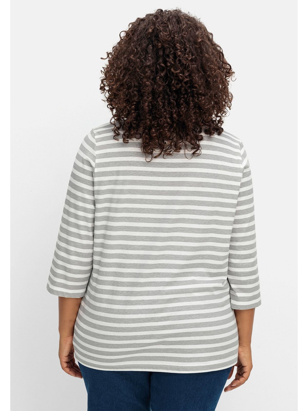 Sheego 3/4-Arm-Shirt Große Größen aus reiner Baumwolle, Figurumspielende  Form