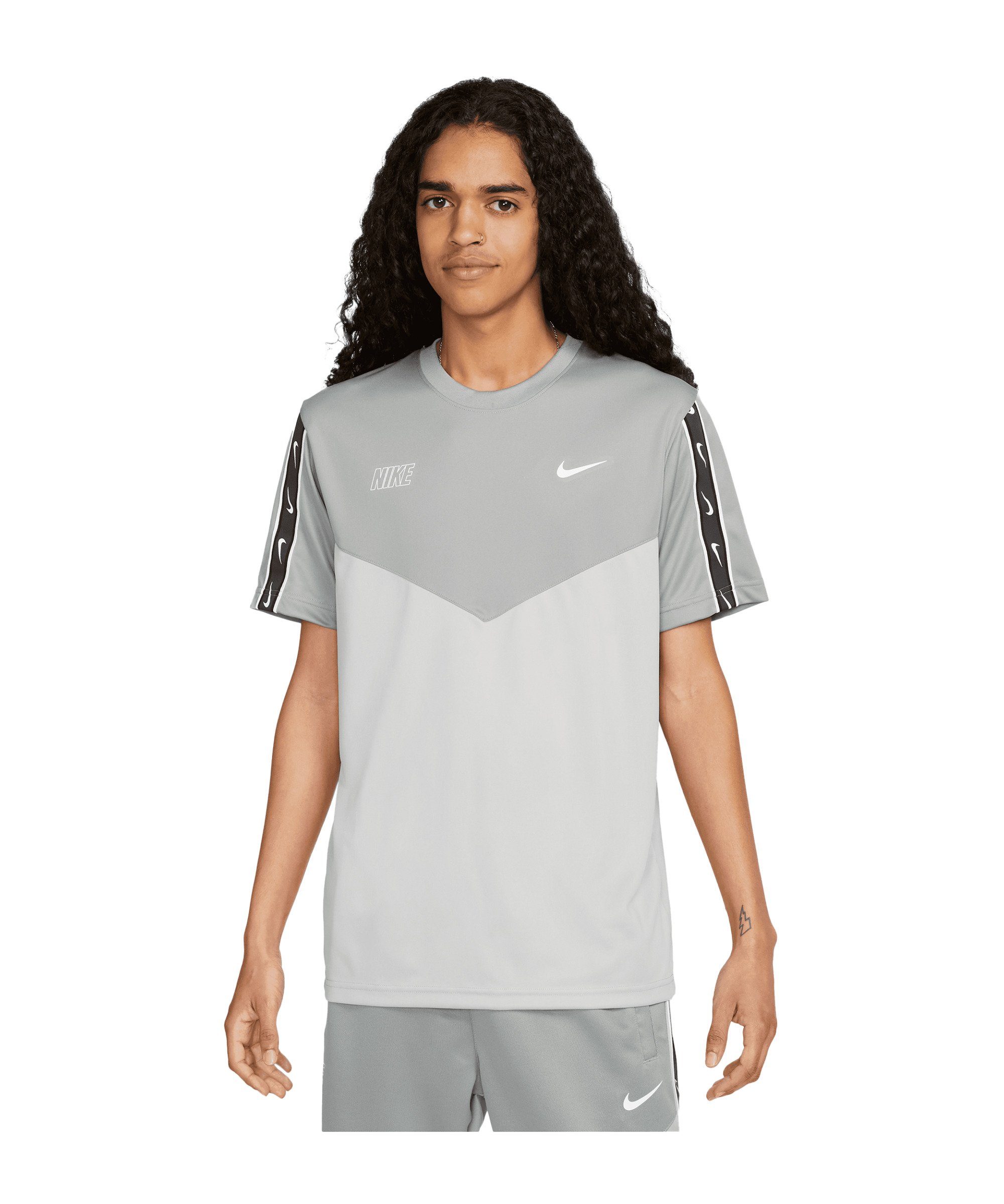 Nike Sportswear T-Shirt Repeat T-Shirt default graugrauweiss