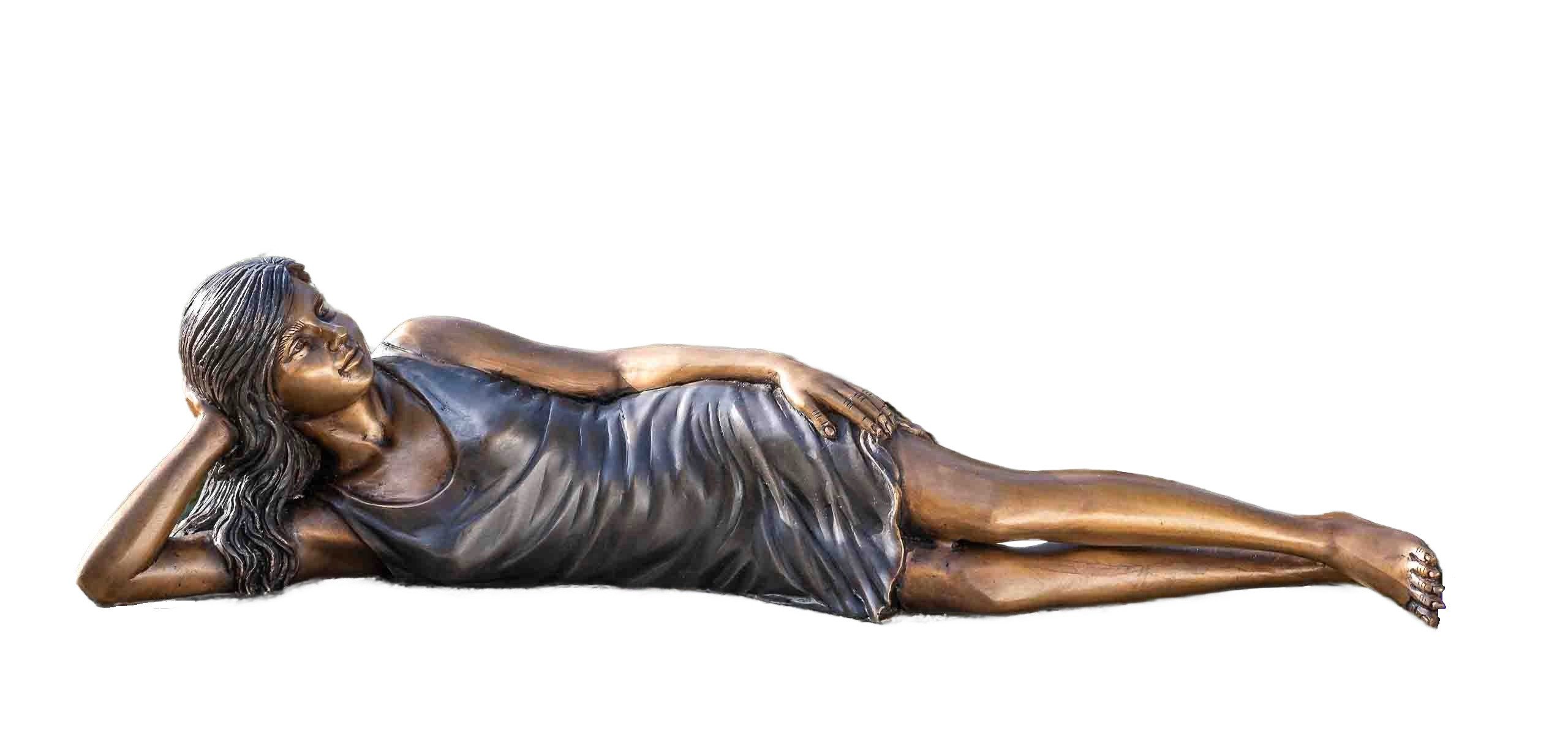 Gartenfigur IDYL Bronze-Skulptur Liegendes Mädchen