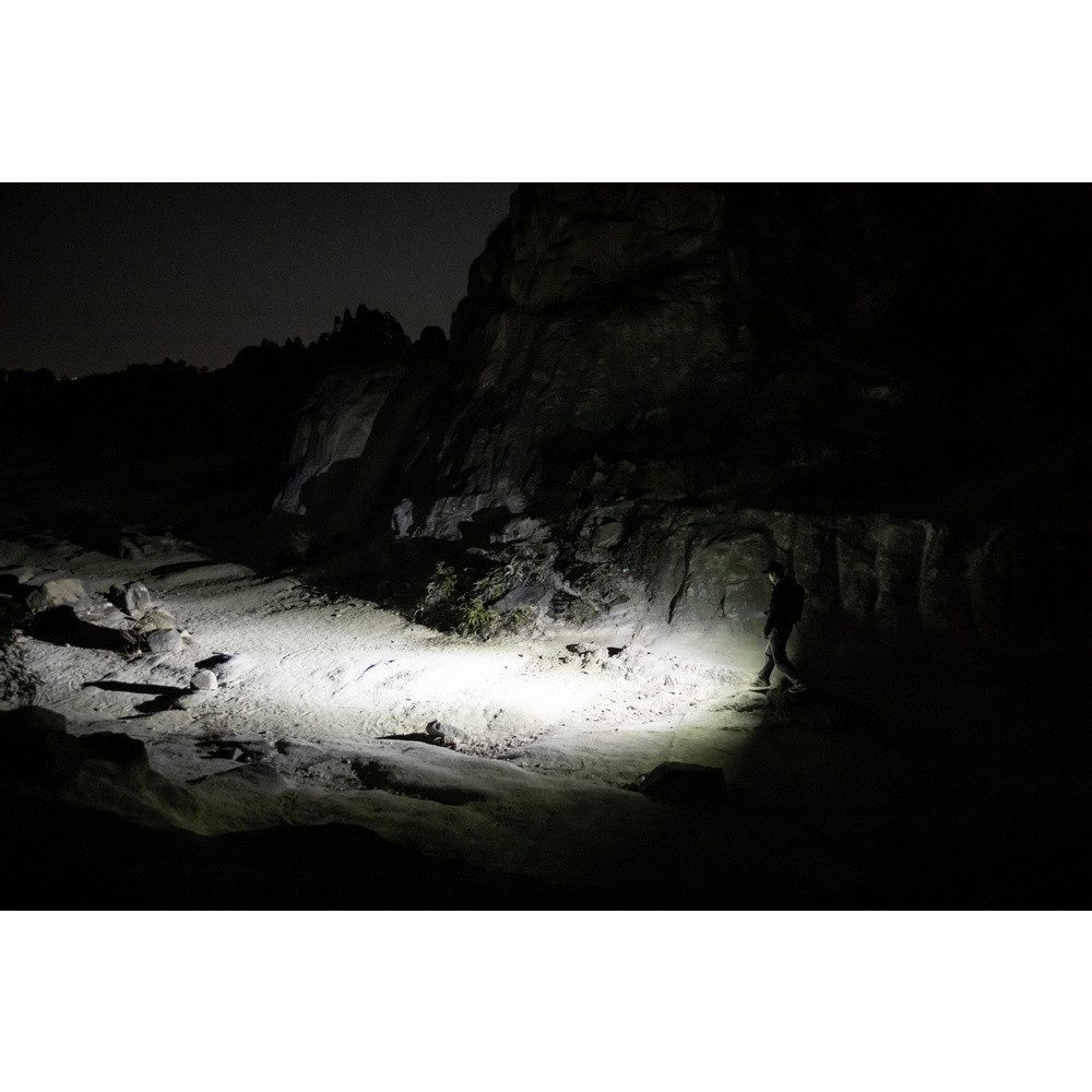 OLIGHT Taschenlampe OLight LED Mini-Taschenlampe Große Reichweite akkubetrieben 7000 lm