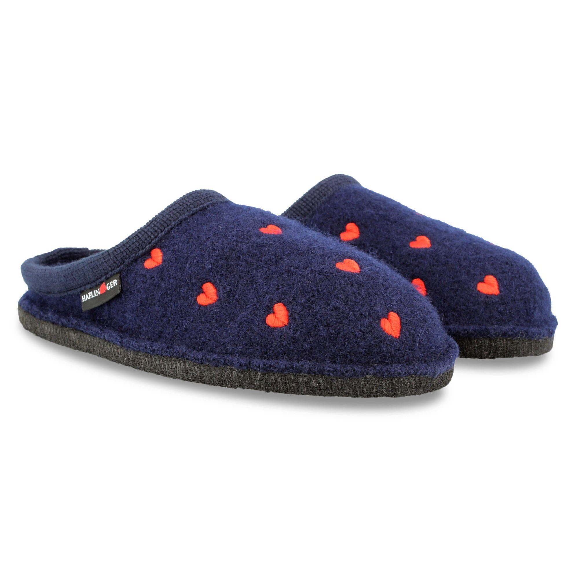 Haflinger Flair Valentine Pantoffeln aus gewalkter Wolle Herzmotiv Unisex Hausschuh – Bild 4 von 5