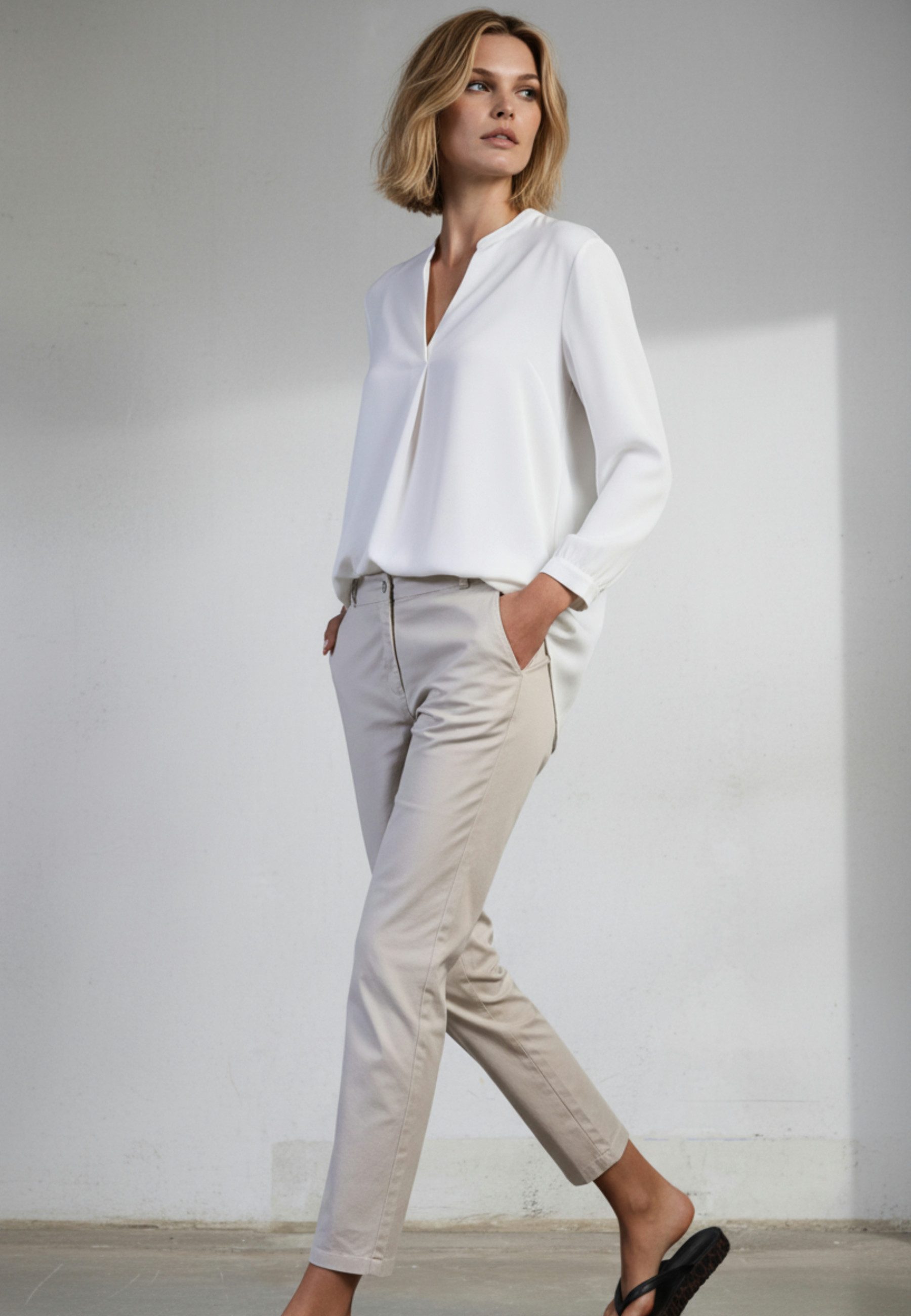 Andijamo-Fashion Schlupfbluse SILENT GLOW Zeitloses Design- matt glänzender Satin
