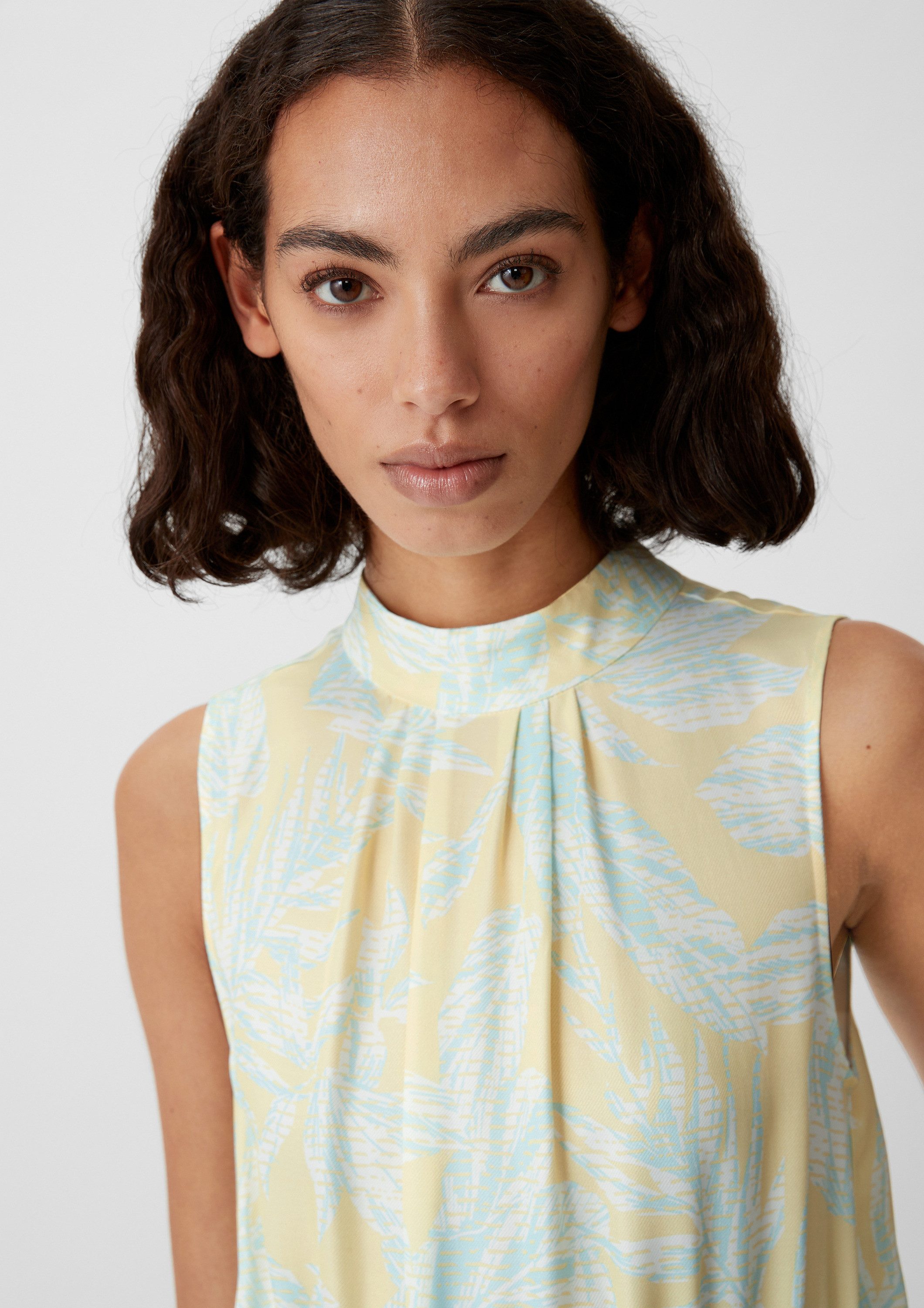 comma Jumpsuit Overall Jumpsuit mit Allover-Print