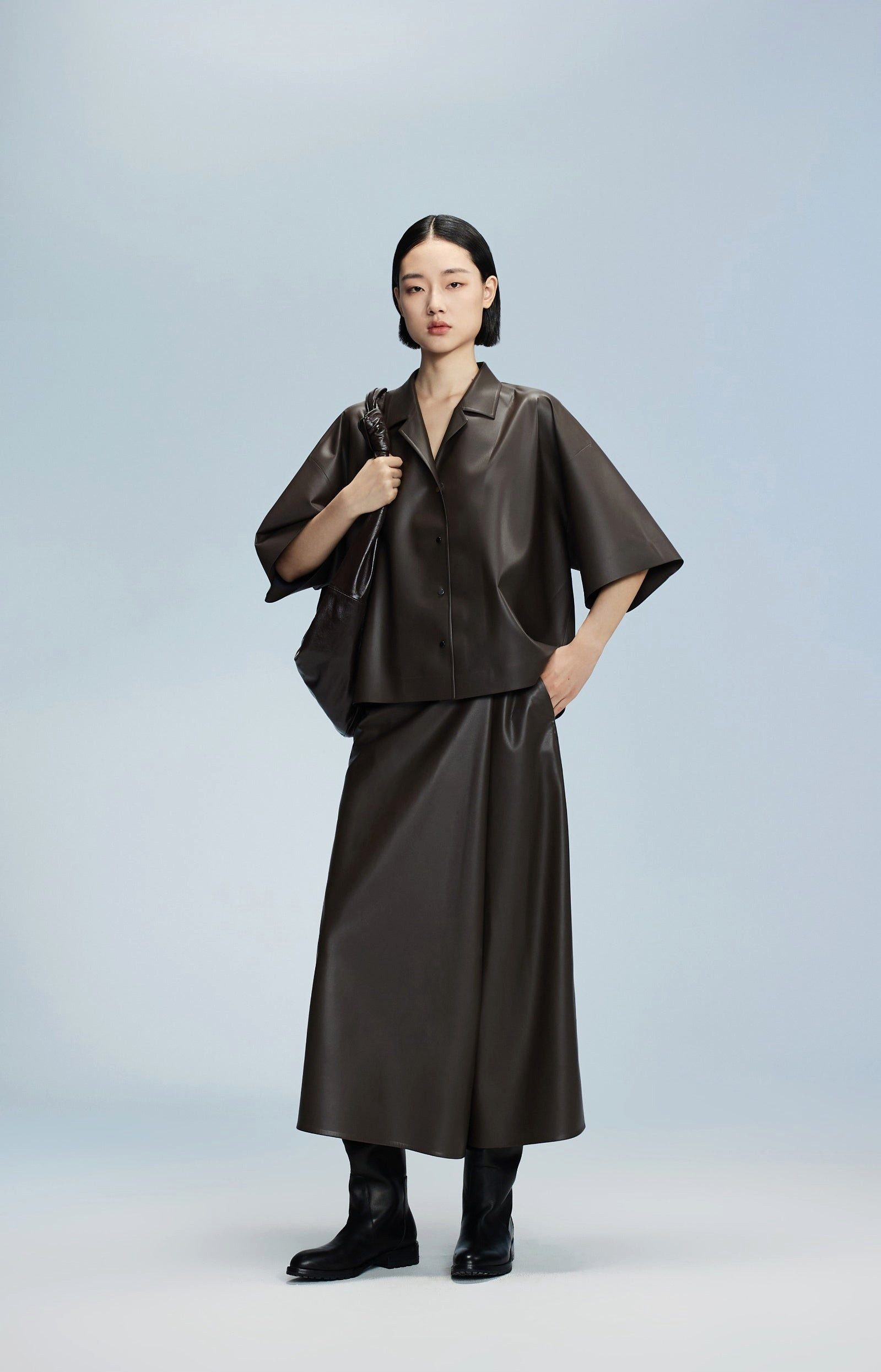 LESS Blusenshirt Damen Oversize Kunstleder Overshirt mit Reversekragen und Knöpfen