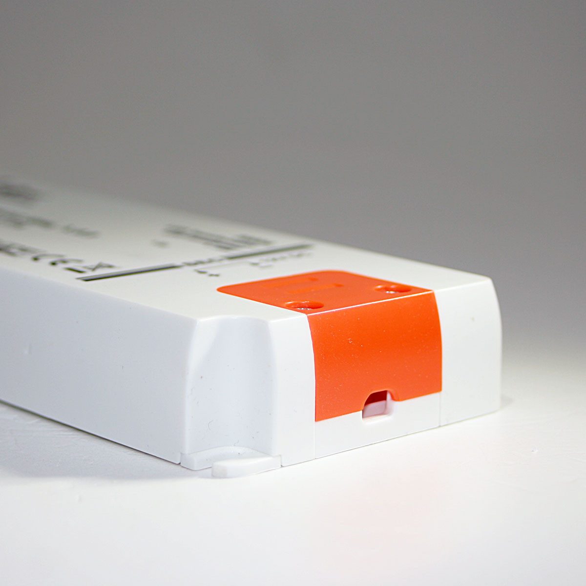 Goobay LED Slim-Transformator 12V DC 0,5-50W, IP20, Trafo LED Trafo