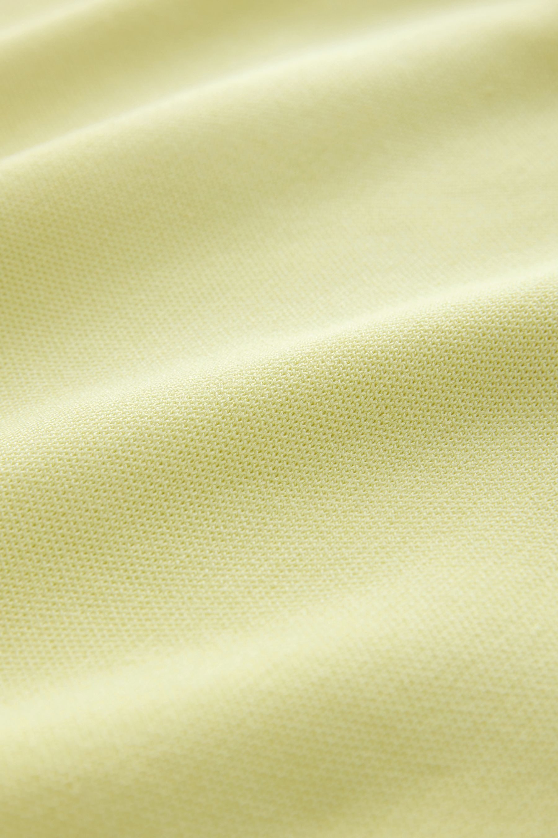 Next Strickkleid Elegantes, ärmelloses Rundhals-Strickkleid (1-tlg)