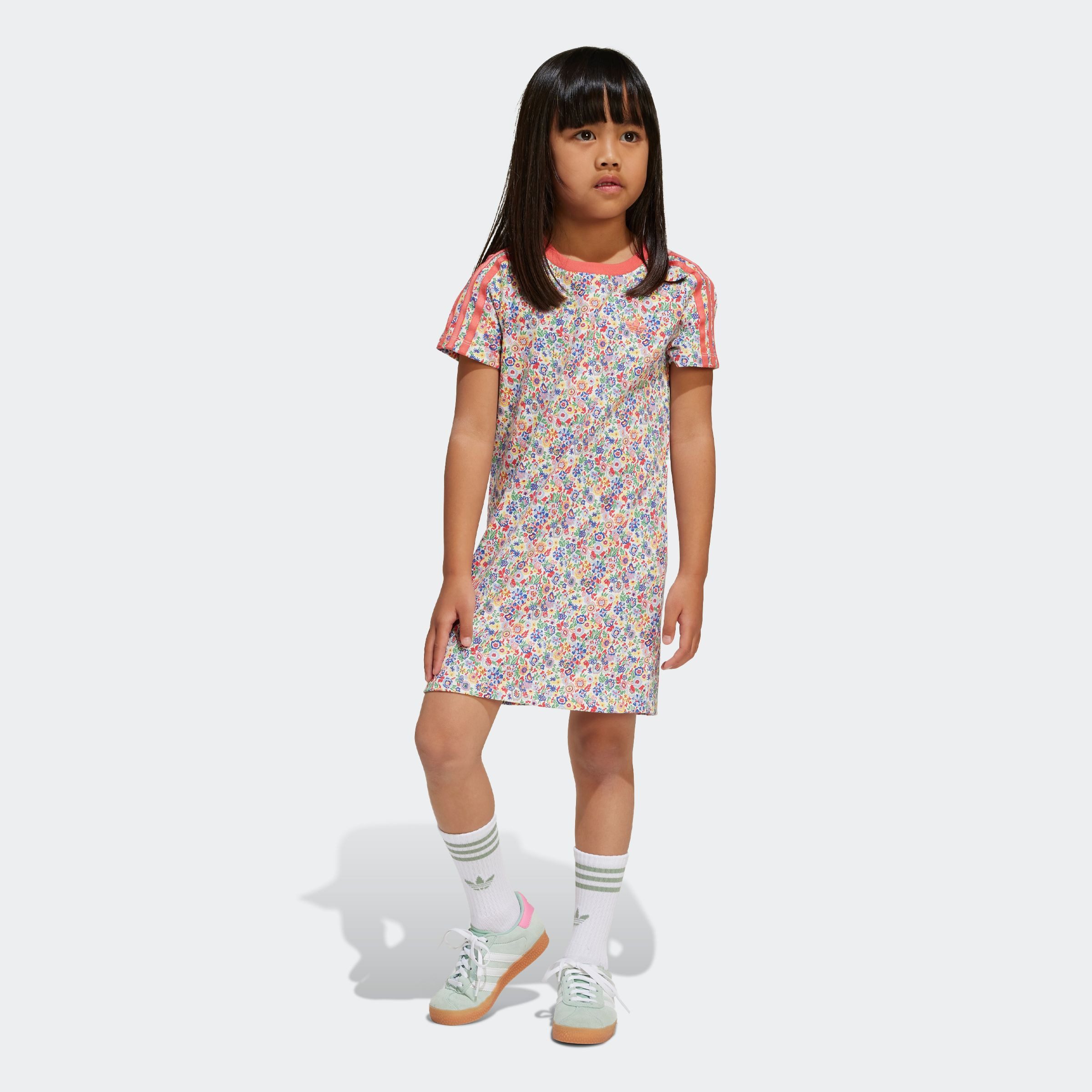 adidas Originals Shirtkleid TEE DRESS (1-tlg) mit Garden Jazz Print, mit floralen Motiven, mit 3-Streifen