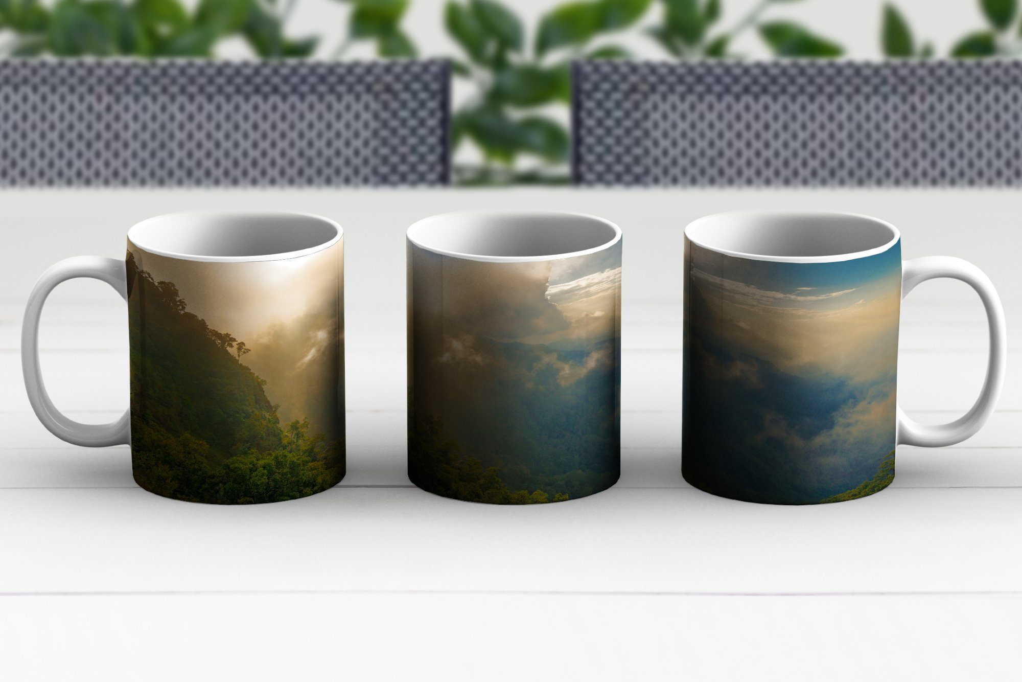Dschungel, Keramik, Sonnenschein und thailändischen Geschenk Teetasse, Kaffeetassen, MuchoWow Teetasse, dem Wolken über Becher, Tasse