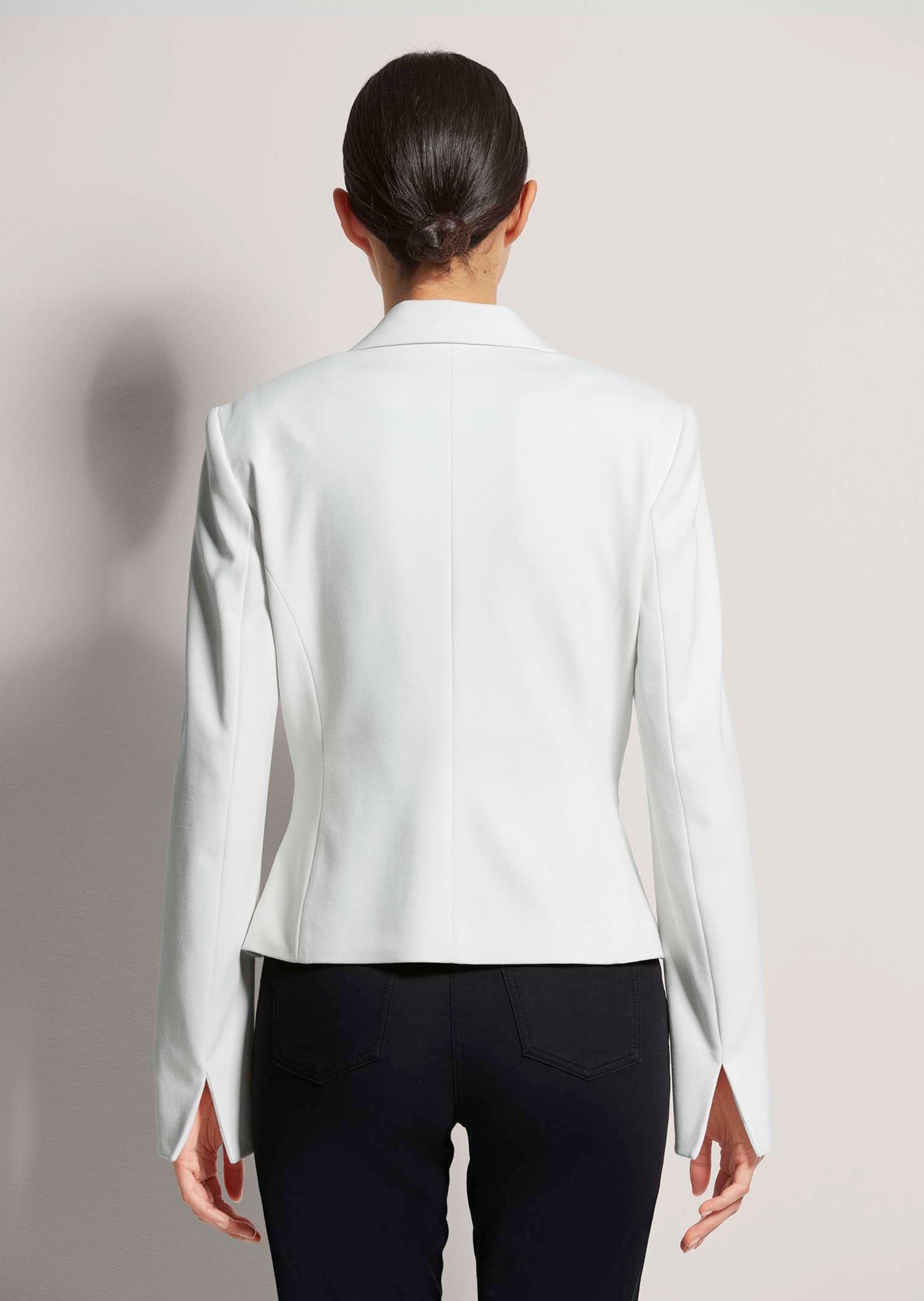 MADELEINE Kurzblazer Kurzer Jersey-Blazer mit Reverskragen Kariertes Design mit klassischem Revers und Ein-Knopf-Schließe – Bild 2 von 5