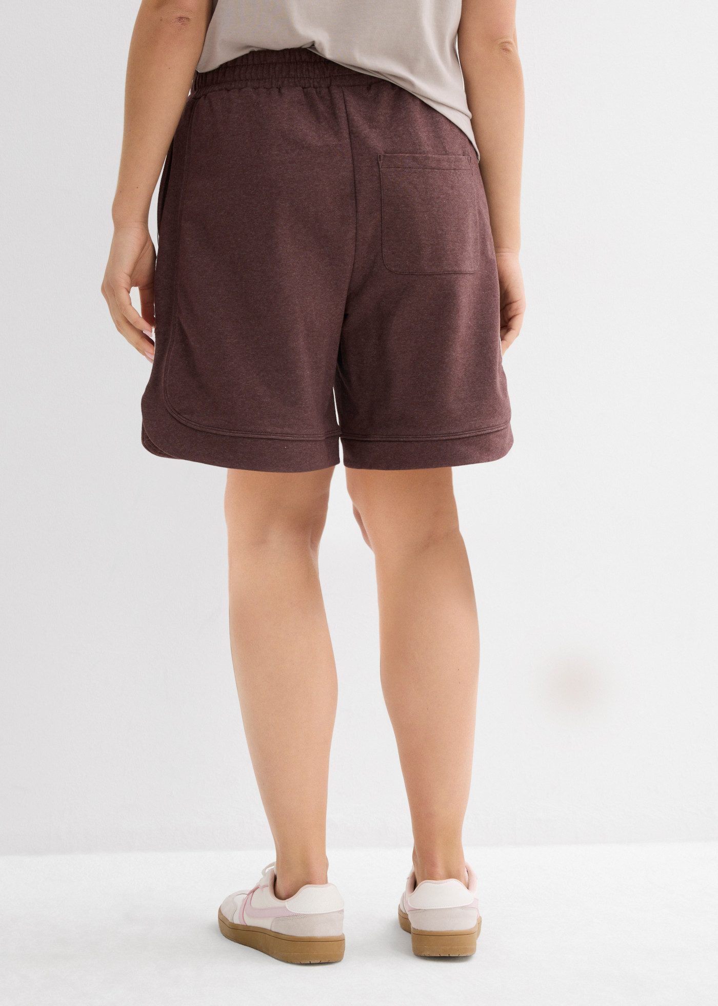 bonprix Shorts weite Passform, hochgeschnittener elastischer Bund