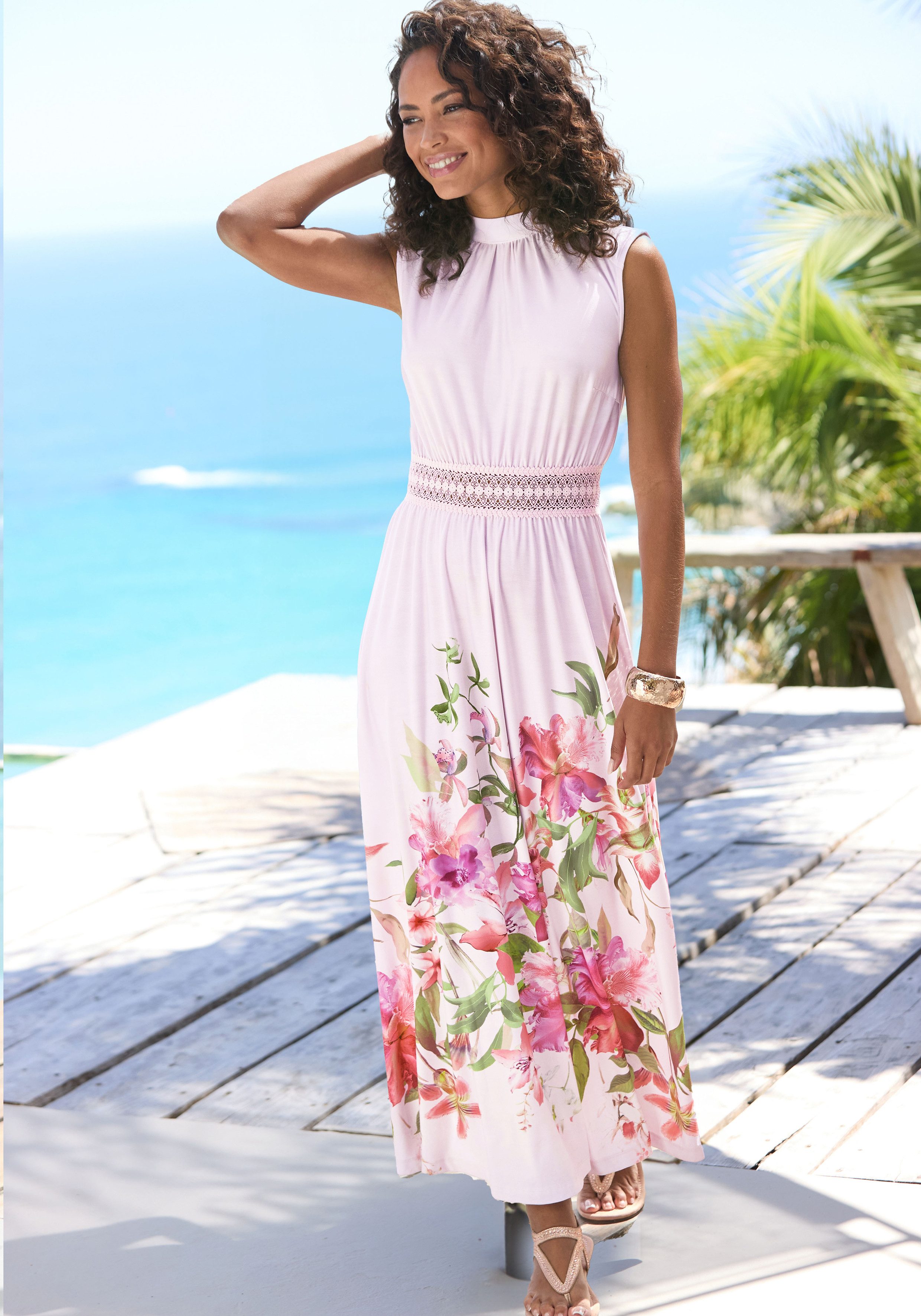 LASCANA Maxikleid aus glatter bügelfreier Ware mit Blumendruck, Sommerkleid mit Spitzeneinsatz, Jerseykleid, festlich