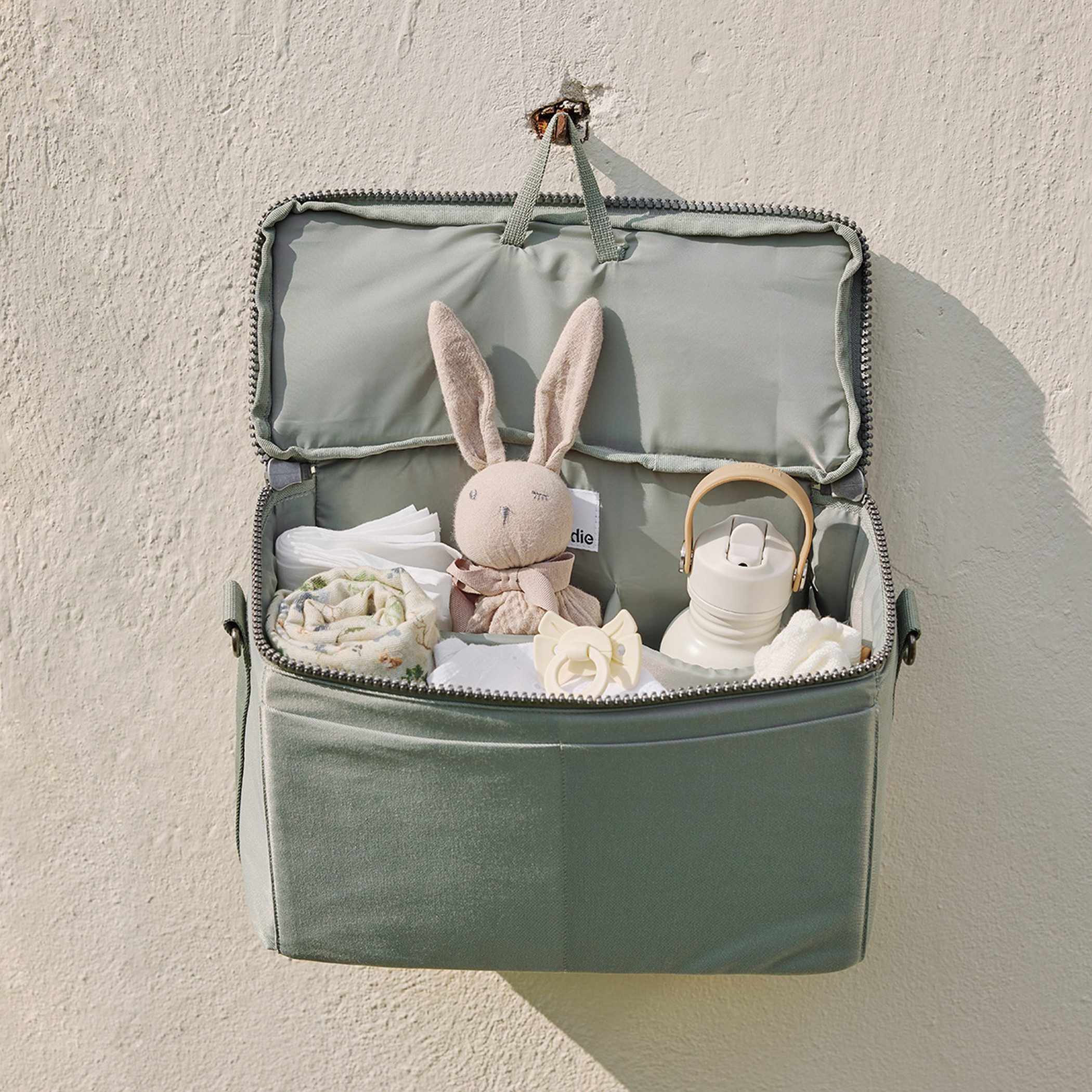 Elodie Wickeltasche Organizer - Hazy Jade Wickel- und Kosmetiktasche, Praktische Aufteilung – Bild 4 von 4