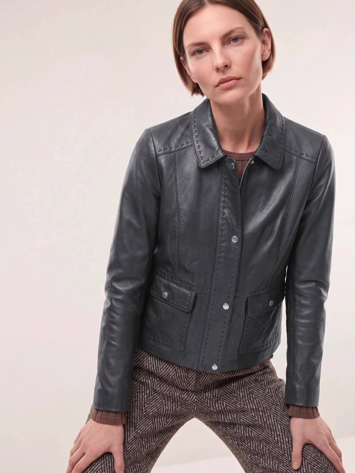 Walbusch Lederjacke Damen Kurze Jacke aus Lammnappa Umlegekragen, modern