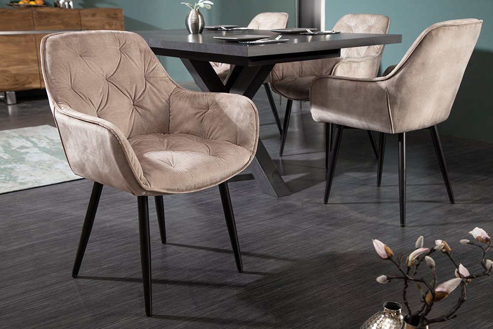 riess-ambiente Polsterstuhl MILANO champagner beige/schwarz - Samt, mit Armlehnen, Metallbeine (Einzelartikel, 1 St), Sitzgelegenheit mit Chesterfield-Steppung – ideal für Deinen Esstisch