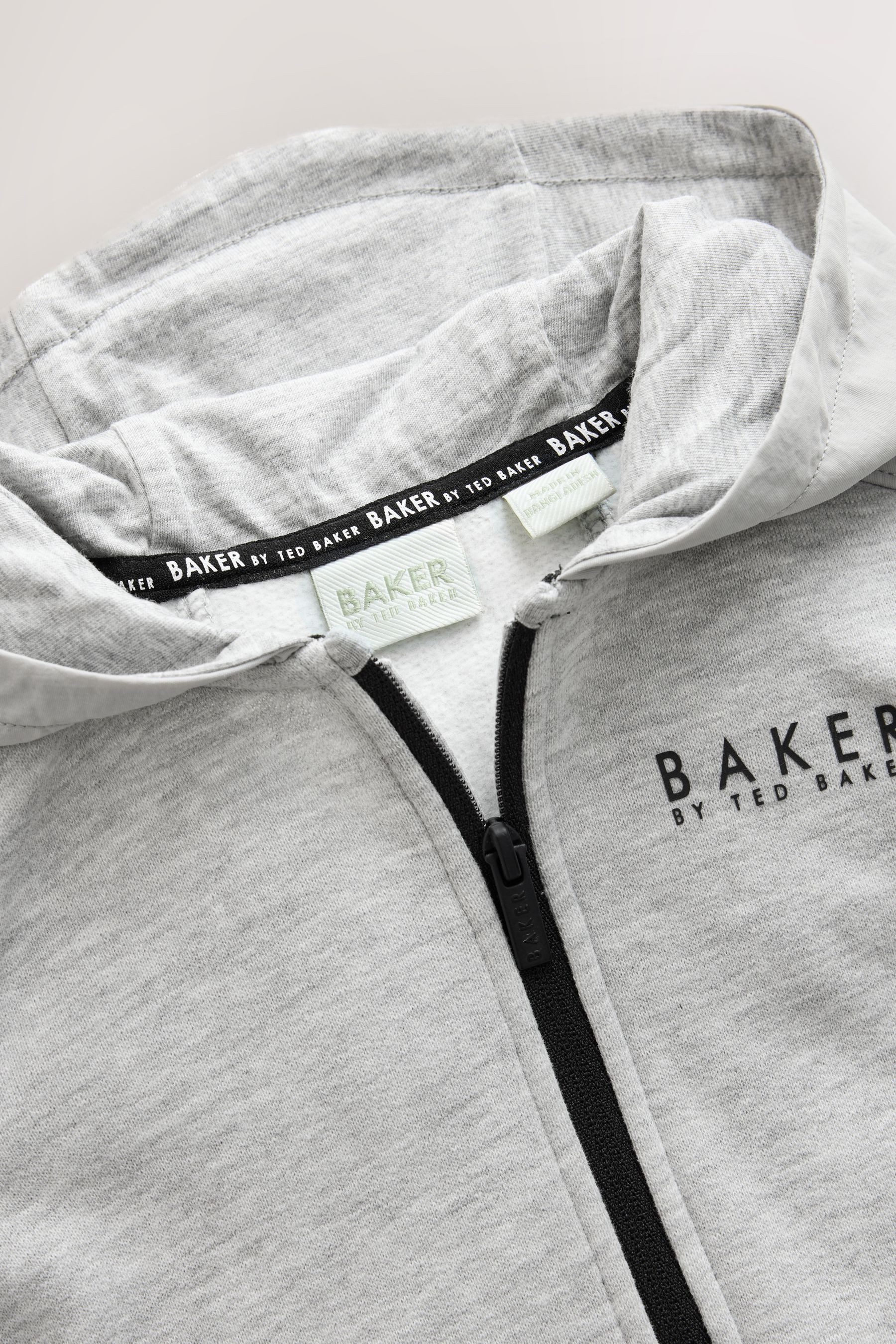 Baker by Ted Baker Overall Baker by Ted Baker Strampelanzug mit Kapuze und RV (1-tlg)