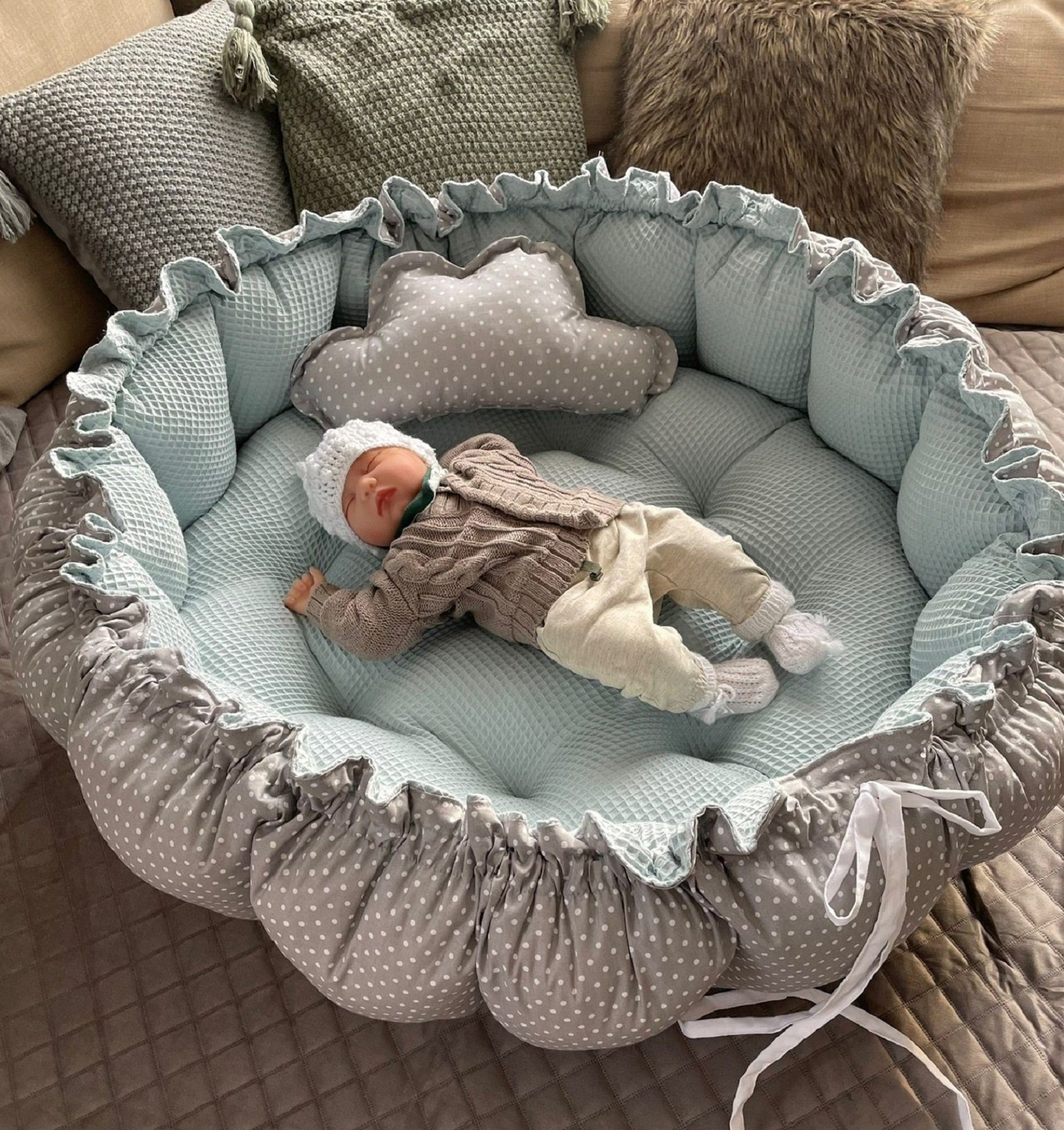 Loolay Bettnestchen Zweiseitig ENGELSNEST XXL Premium WAFFELPIQUE + Decke + Kissen, (XXL Babykokon als Nestchen Ø90cm und als Krabbeldecke Ø155cmals, Kinder Waf – Bild 5 von 5