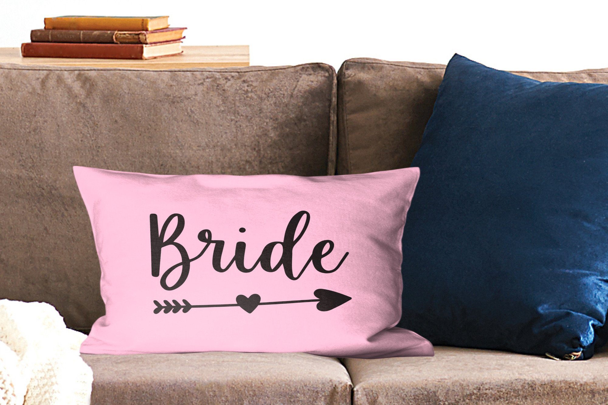 Zierkissen, Wohzimmer Füllung, Hintergrund, auf dem durch Schlafzimmer mit ein einem Herz Wort Dekoration, rosa "Braut" Pfeil Dekokissen mit Dekokissen MuchoWow