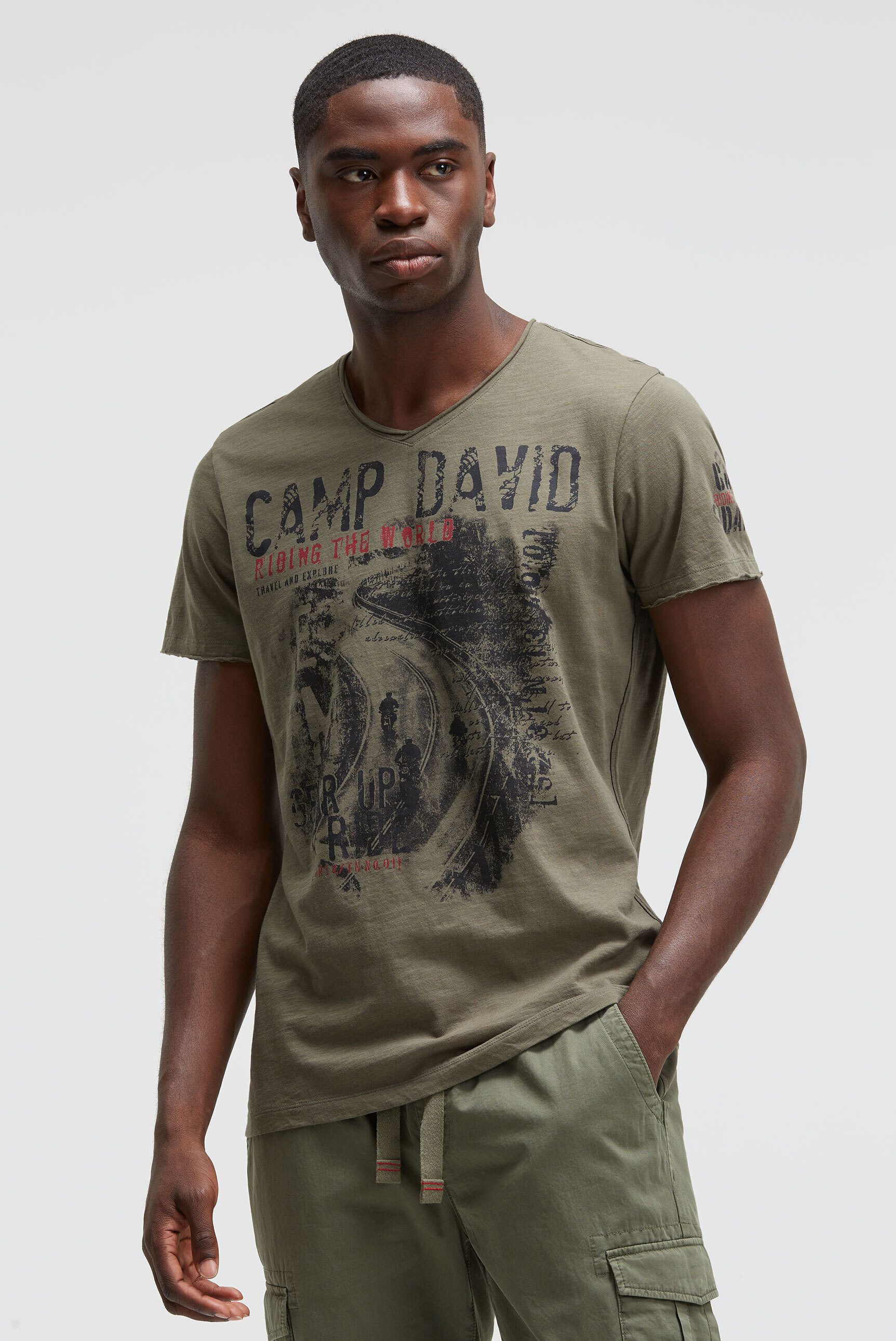 CAMP DAVID V-Shirt mit offenen Kanten günstig online kaufen