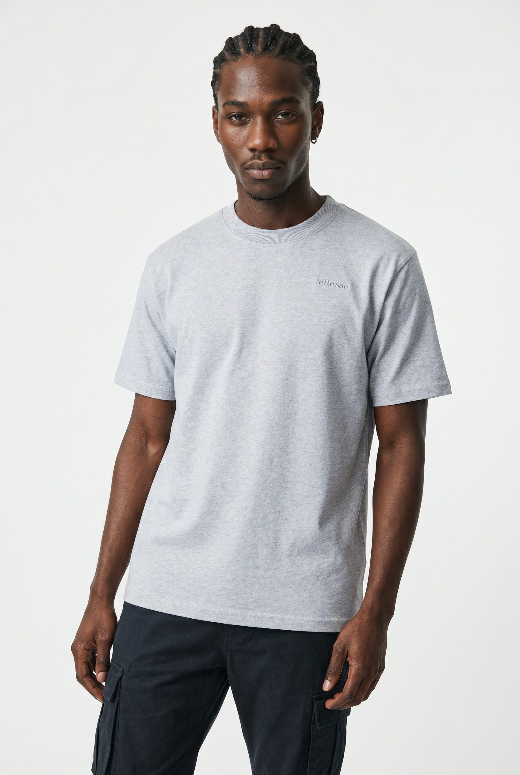Ellesse T-Shirt SUISIO T SHIRT mit Rundhalsausschnitt, Kurzarm-Design, aus Baumwolle