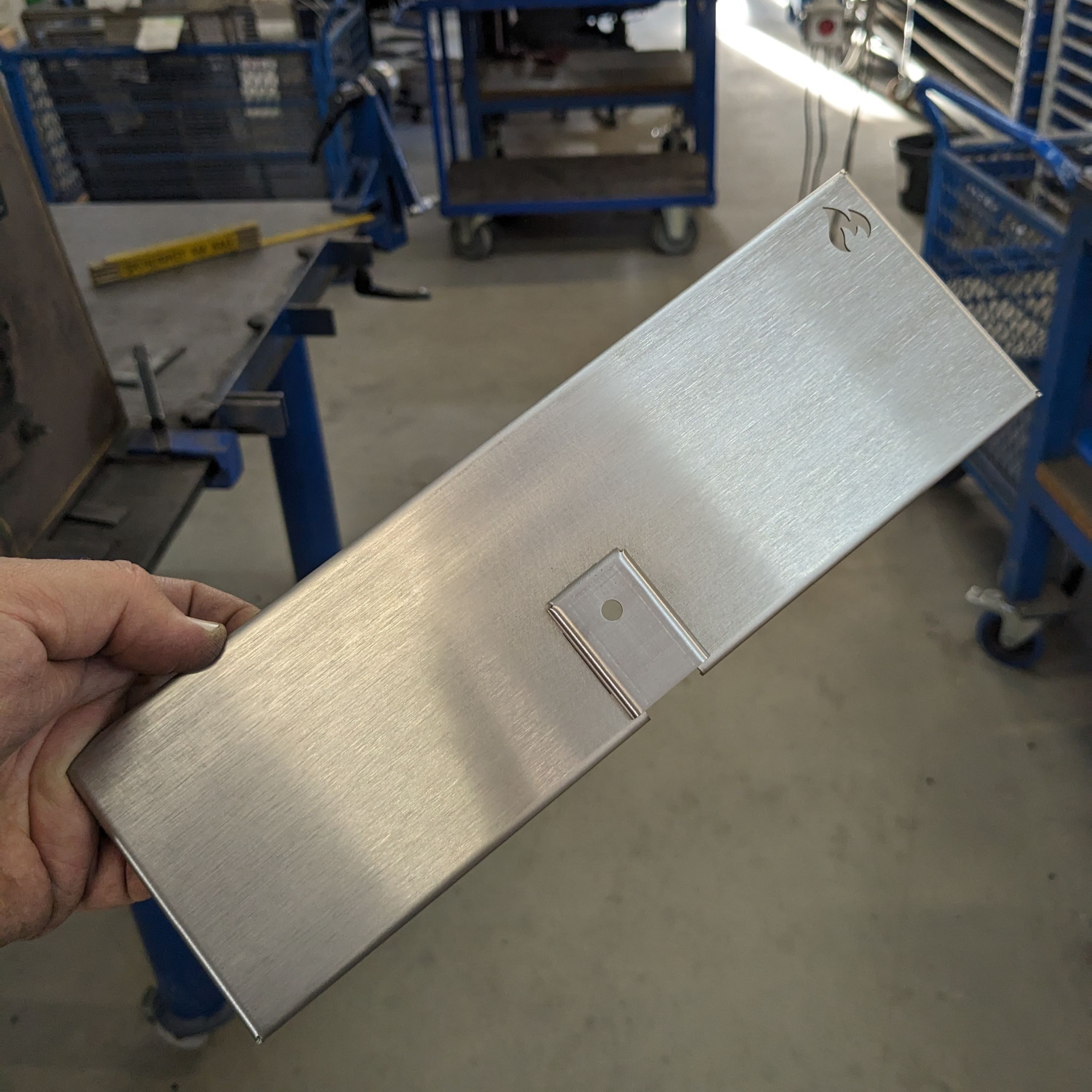 Grillrost.com BBQ Grillrost BBQ Edelstahl Hitzeschild (Brennereinheit) für Weber Genesis 1, Made in Germany