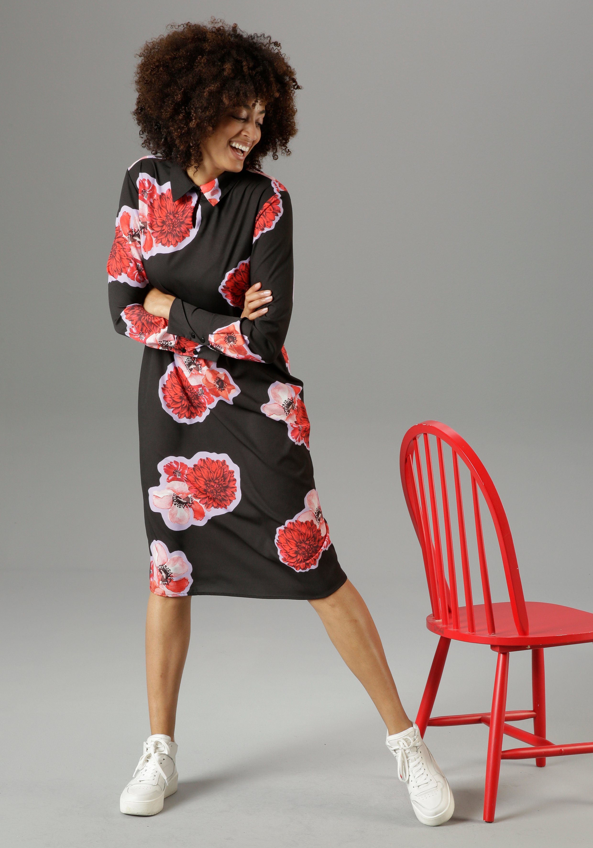 Aniston CASUAL Blusenkleid mit großflächigem Blumendruck online kaufen |  OTTO