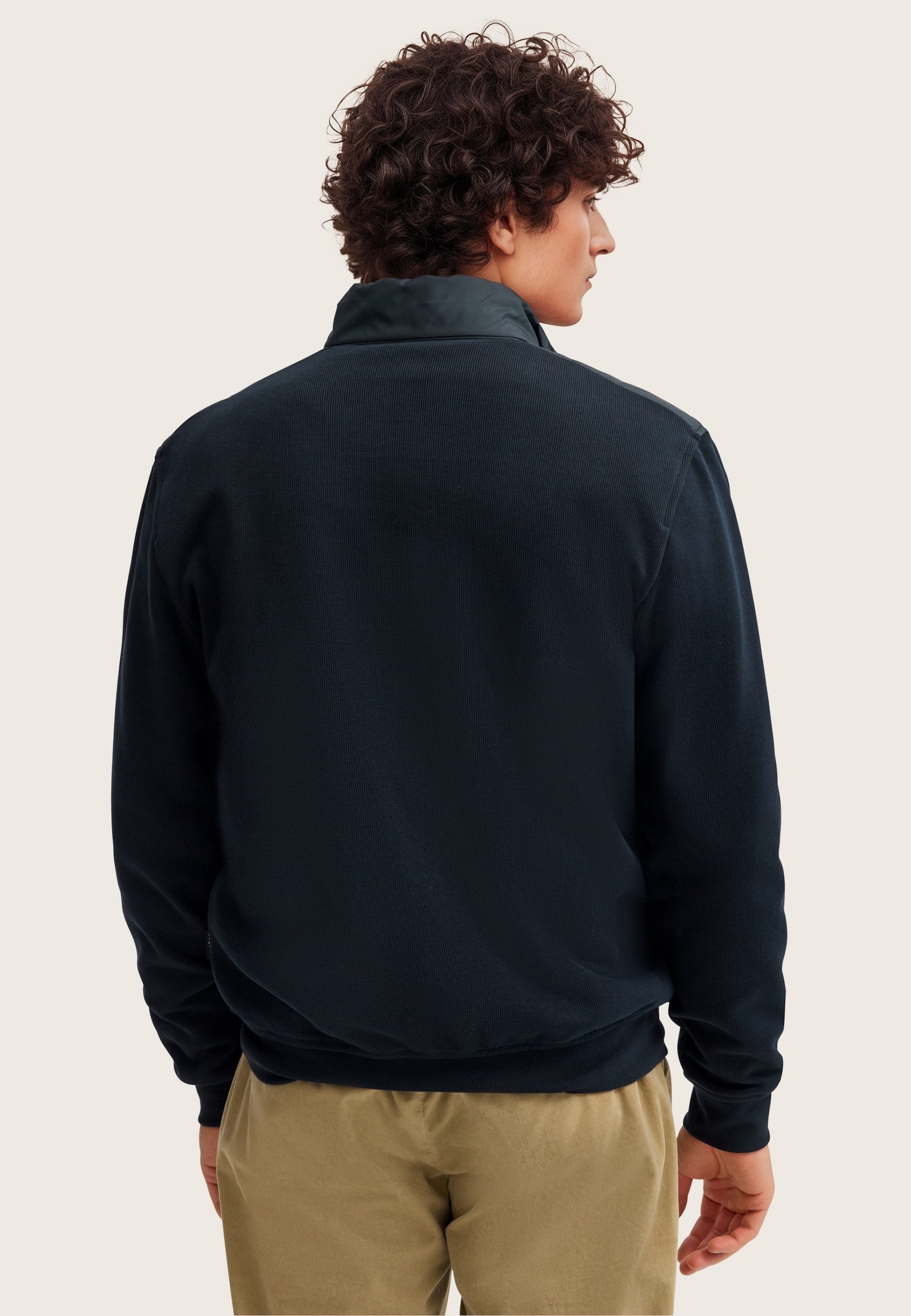 bugatti Sweatjacke Regular Fit mit gesteppter Front