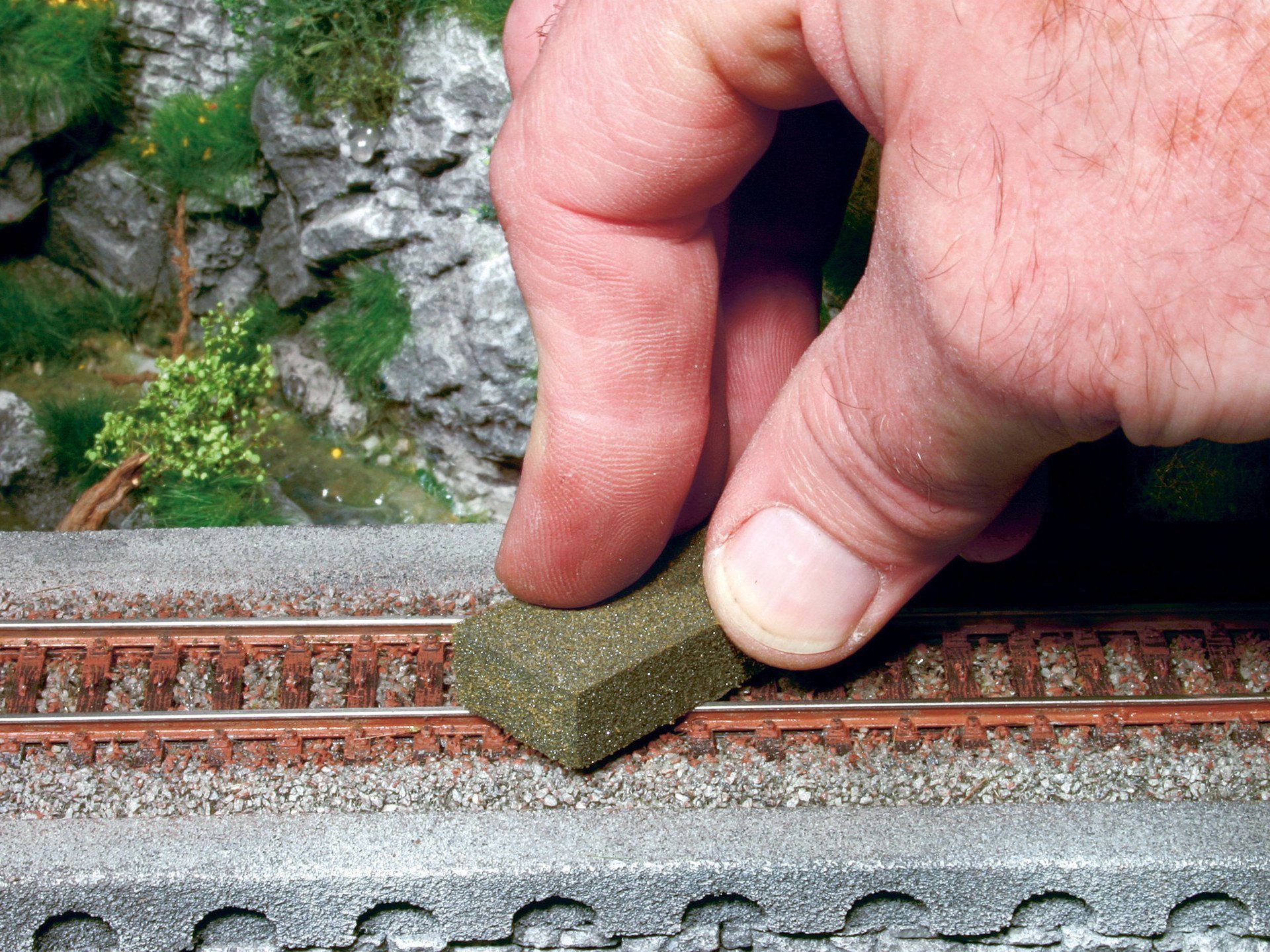 Modelleisenbahn-Spielunterlage NOCH® Reinigungsblock, zur Gleisreinigung und Entf