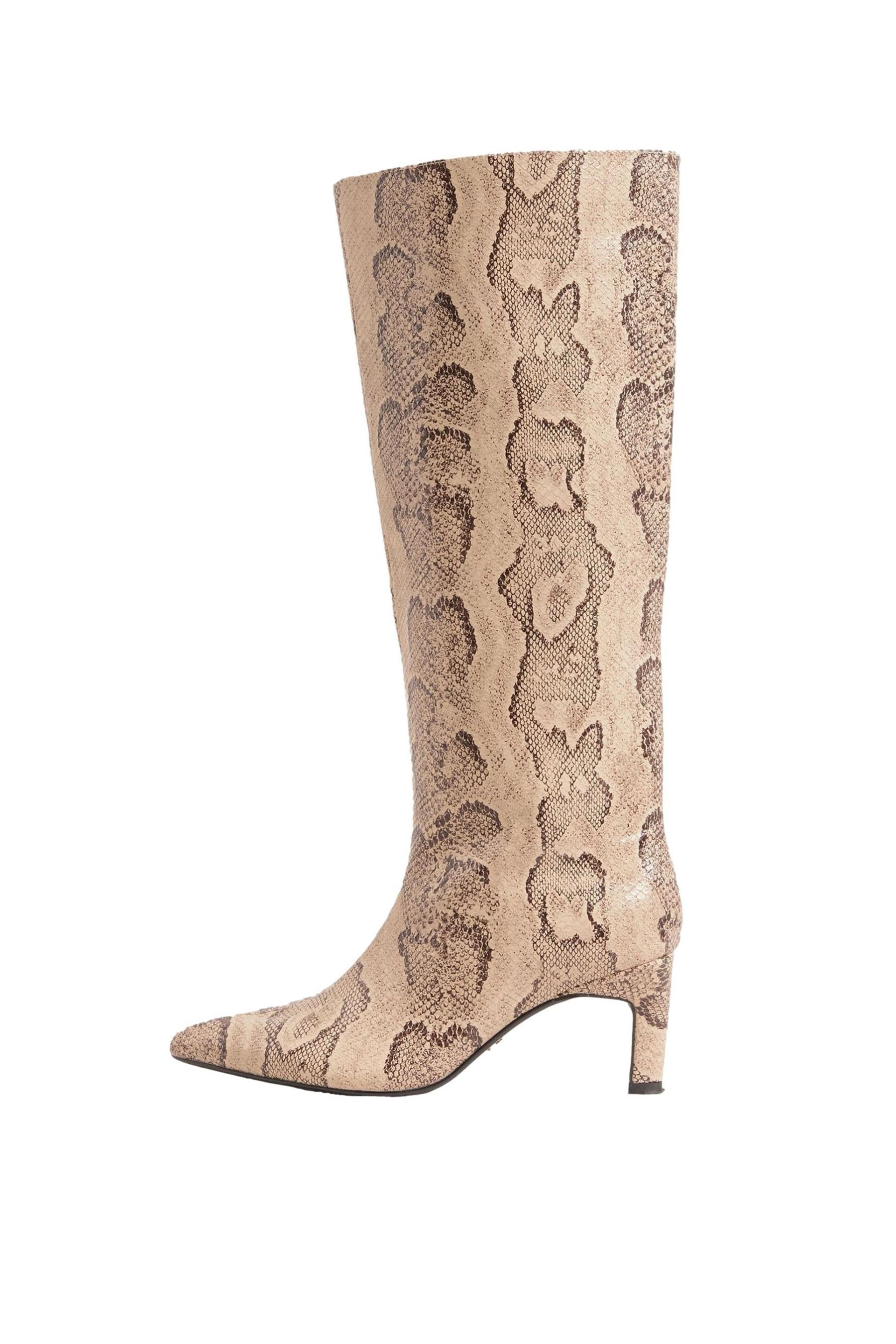 LIPSY Lipsy Kniehohe Lederstiefel mit Kitten-Heel-Absatz Stiefel (1-tlg) günstig online kaufen