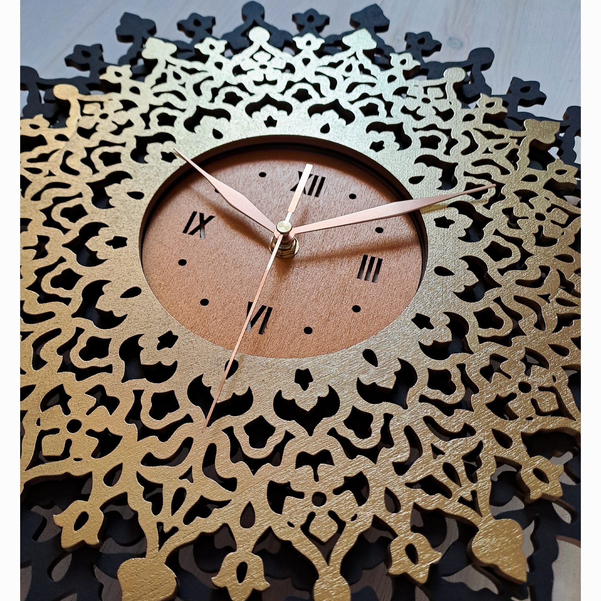 ORNAMENTI Wanduhr Sunburst, grosse, modern, geometrisch, holz, hingucker Wanduhr (Sonne Wanduhr, ohne Ticken, Wanddeko, Holzdeko, 3 Größen 40, 50, 60 cm)