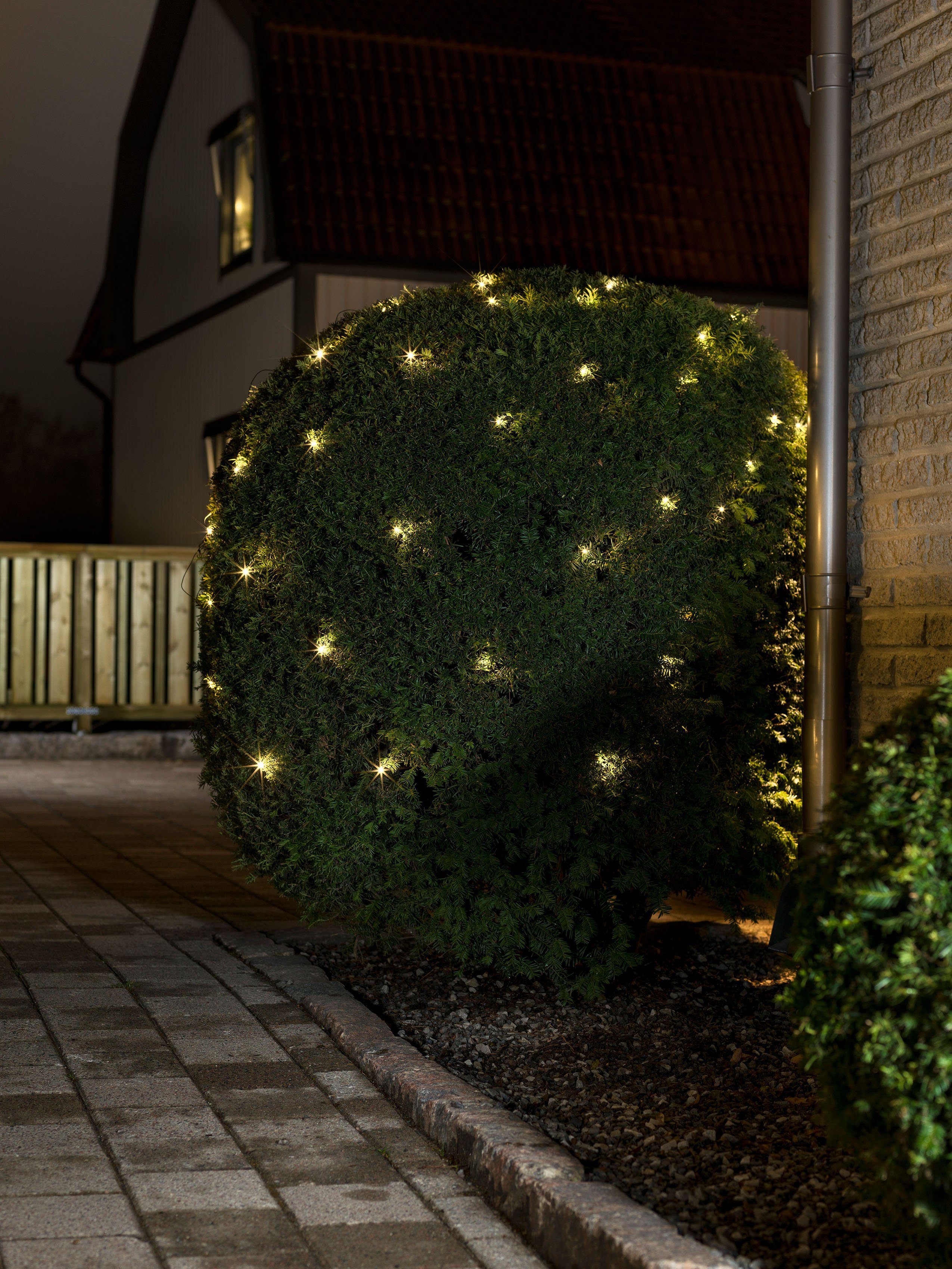 KONSTSMIDE LED-Lichternetz Weihnachtsdeko aussen, 32-flammig, Micro LED Lichternetz, gefrostet, 32 warm weiße Dioden | Lichternetze