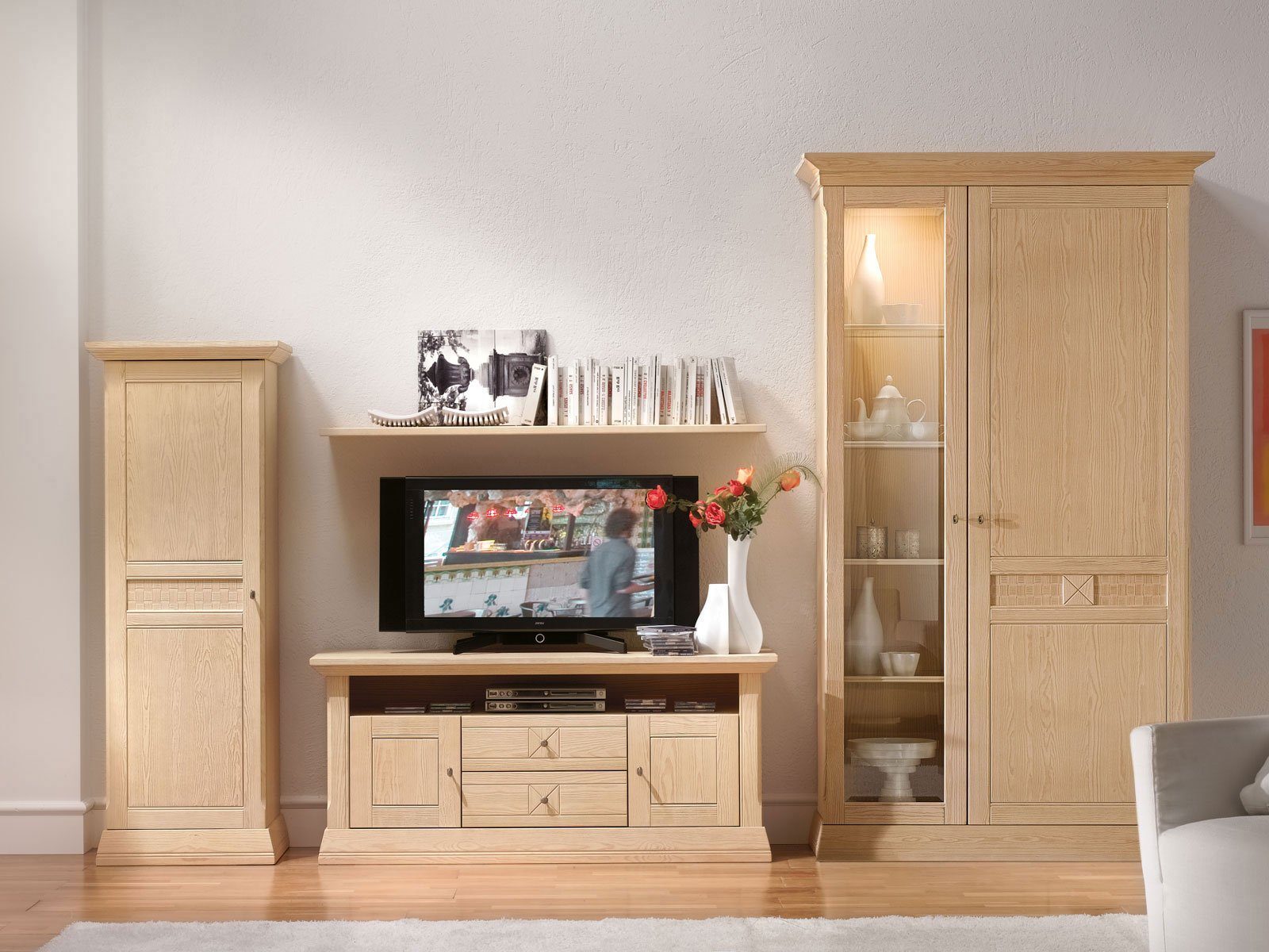Casamia Schranksystem Wohnwand Wohnzimmer Schrank Vienna 4-teilig B340 x H210cm Pinie massiv