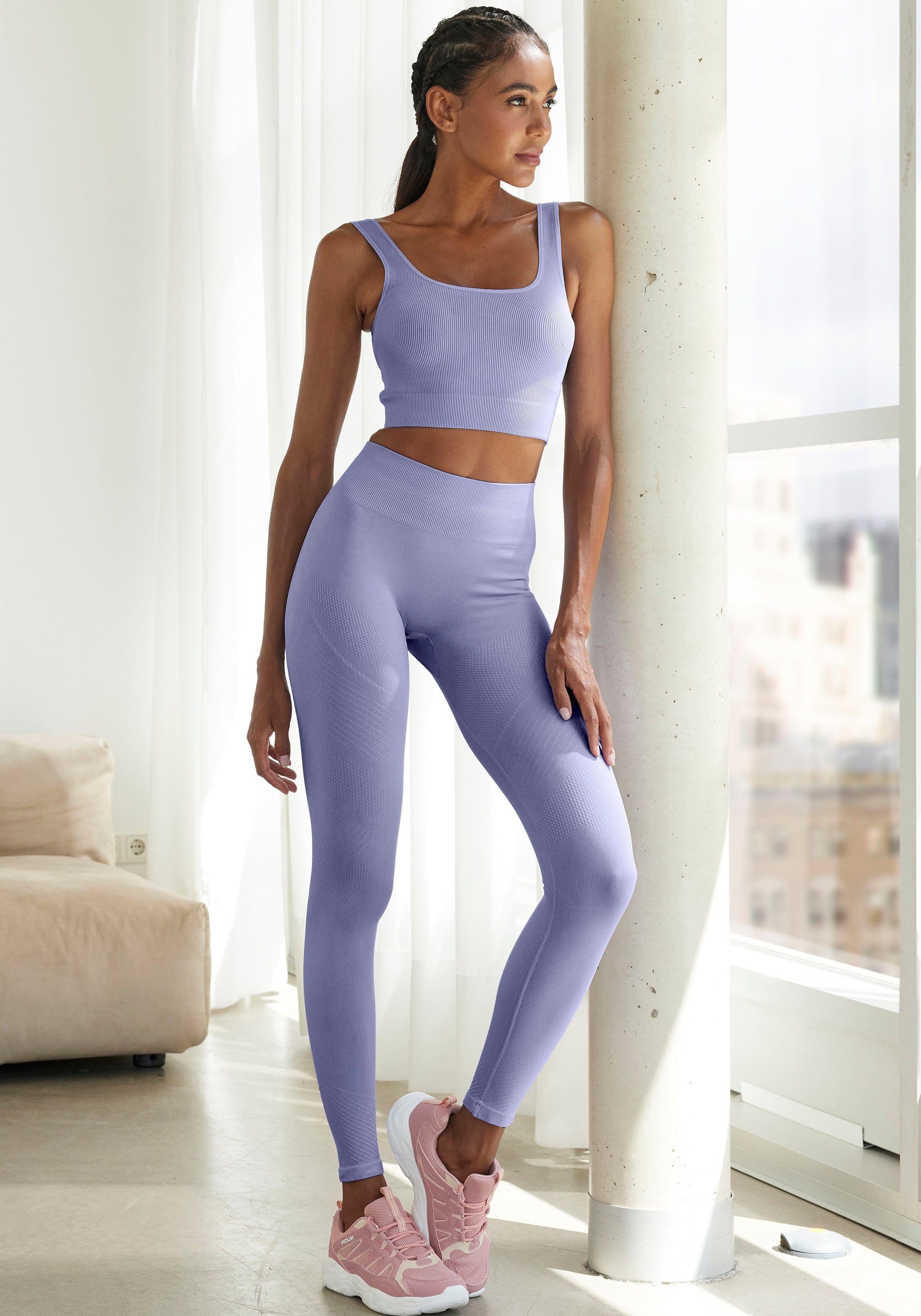 LASCANA Seamless Leggings Po Push Up mit Rippstruktur und Shapingeffekt, Sporthose, Sportleggings