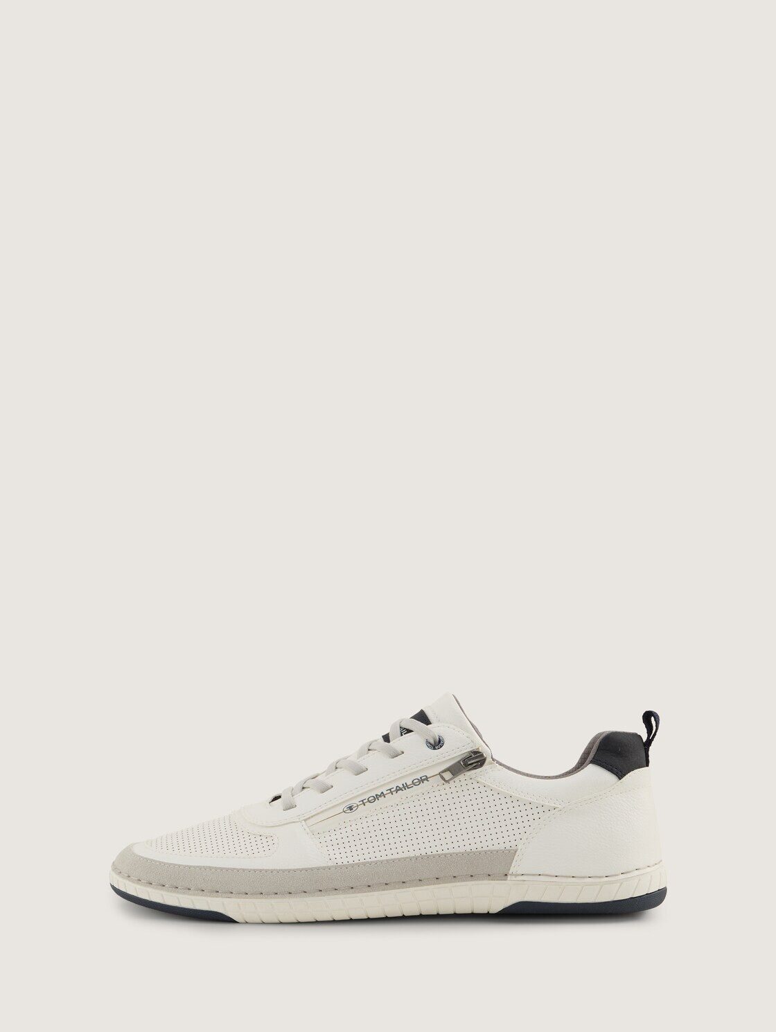 TOM TAILOR Shoes Licence Sneaker (1-tlg) Sneaker mit Lochmuster