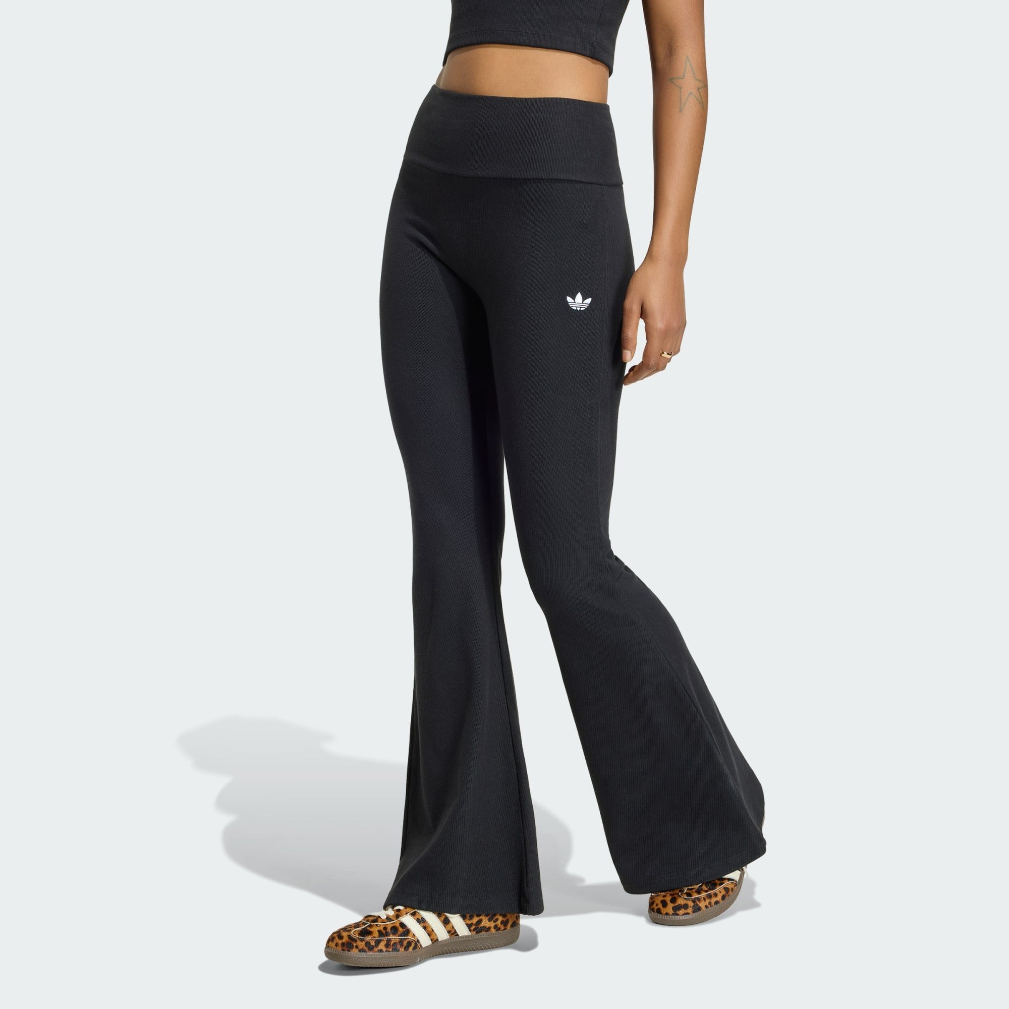 adidas Originals Leggings ESSENTIALS LEGGINGS, AUSGESTELLT, GERIPPT (1-tlg)