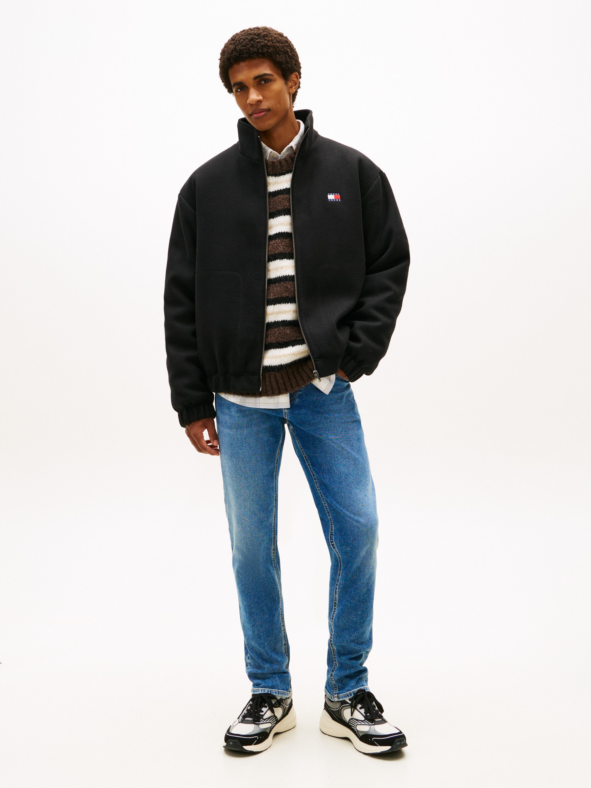 Tommy Jeans Gerade Jeans Scanton Slim Mit Markenlabel aus Leder hinten – Bild 3 von 5