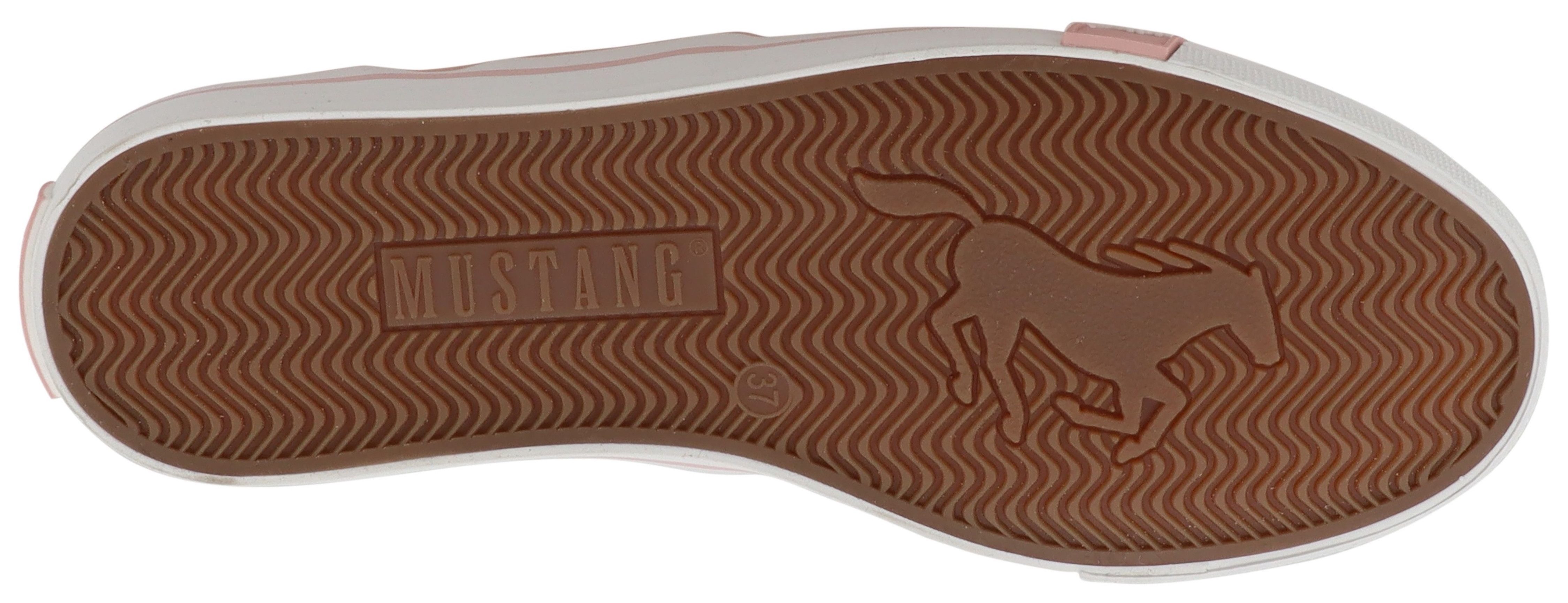 Mustang Shoes Winona Sneaker Freizeitschuh, Halbschuh, Schnürschuh mit seitlichem Logoschriftzug